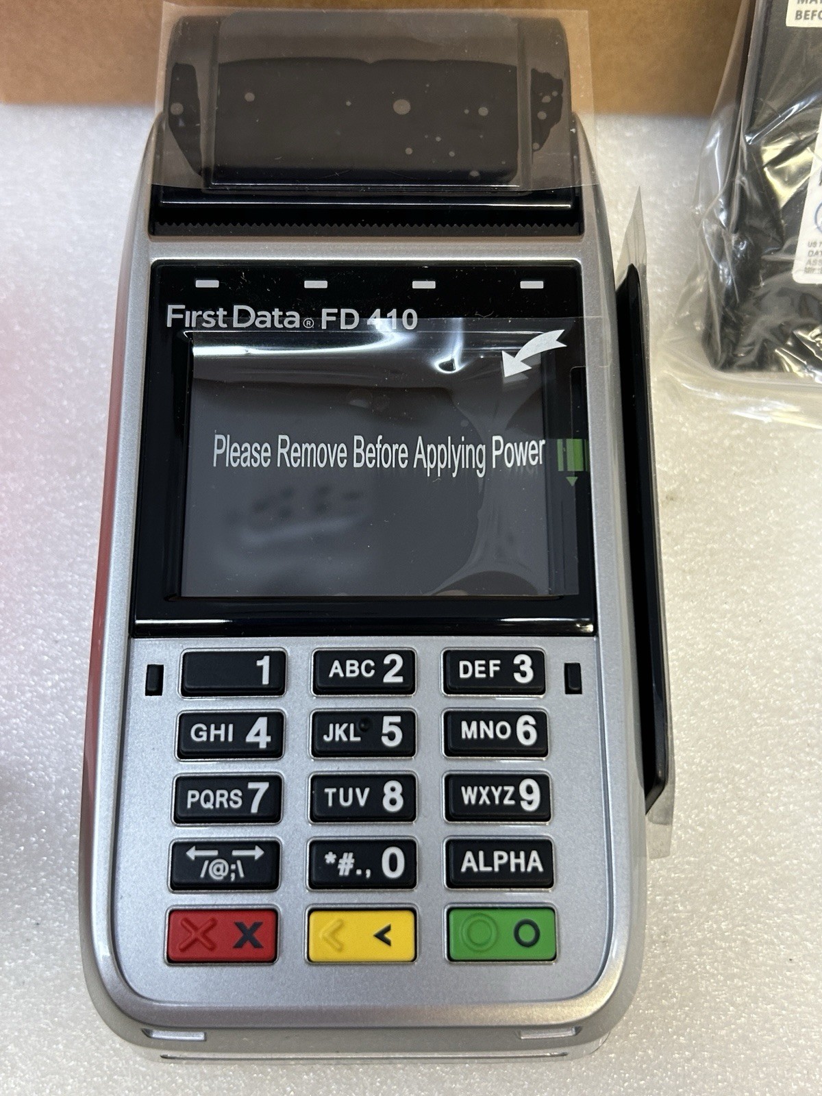 First Data FD 410 xAPT-103PUW Credit Card Payment Terminal – Missing Power Cord