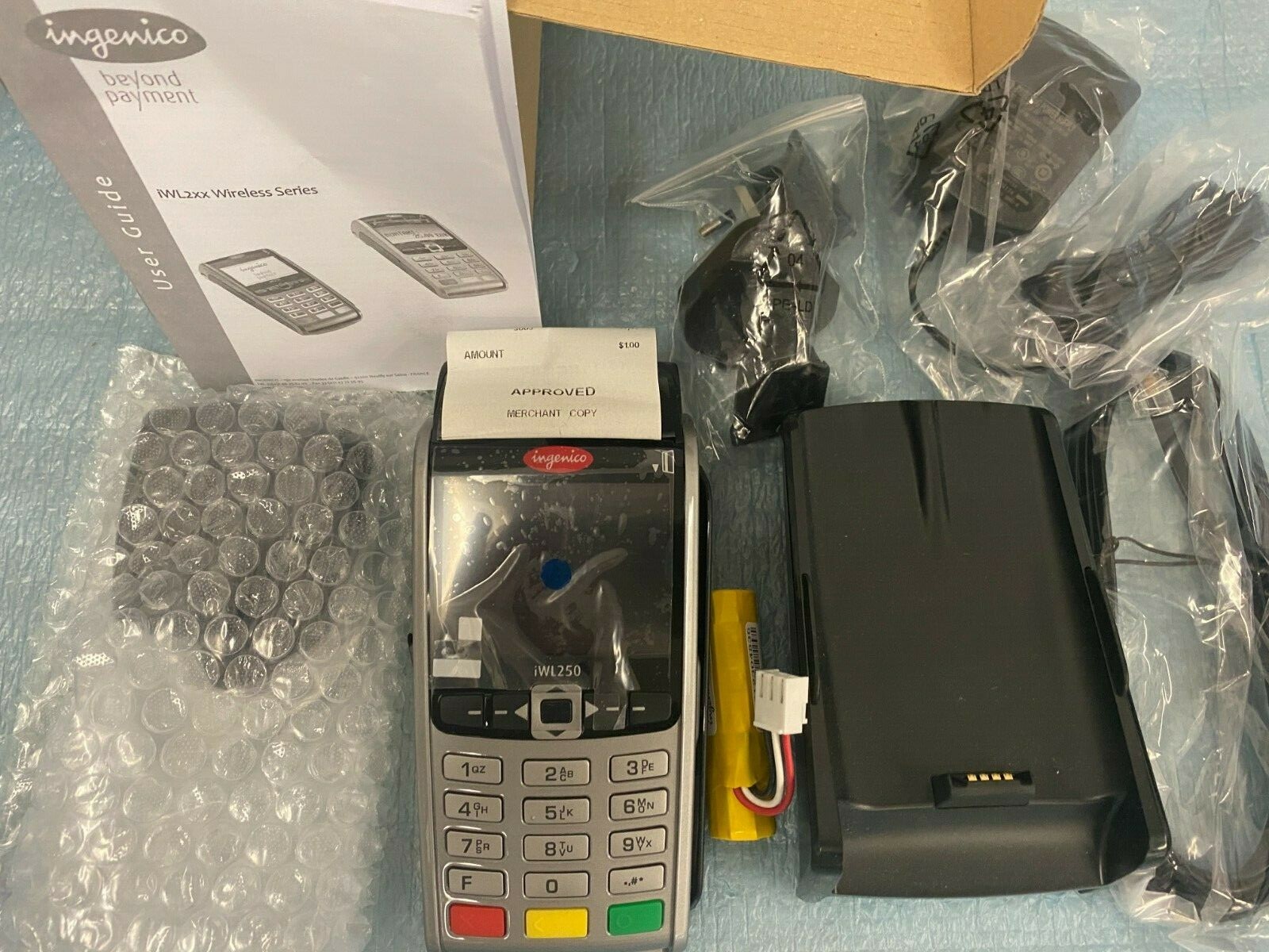 Ingenico iWL250 Wireless Credit Card Payment Terminal with IWL200 charging stand