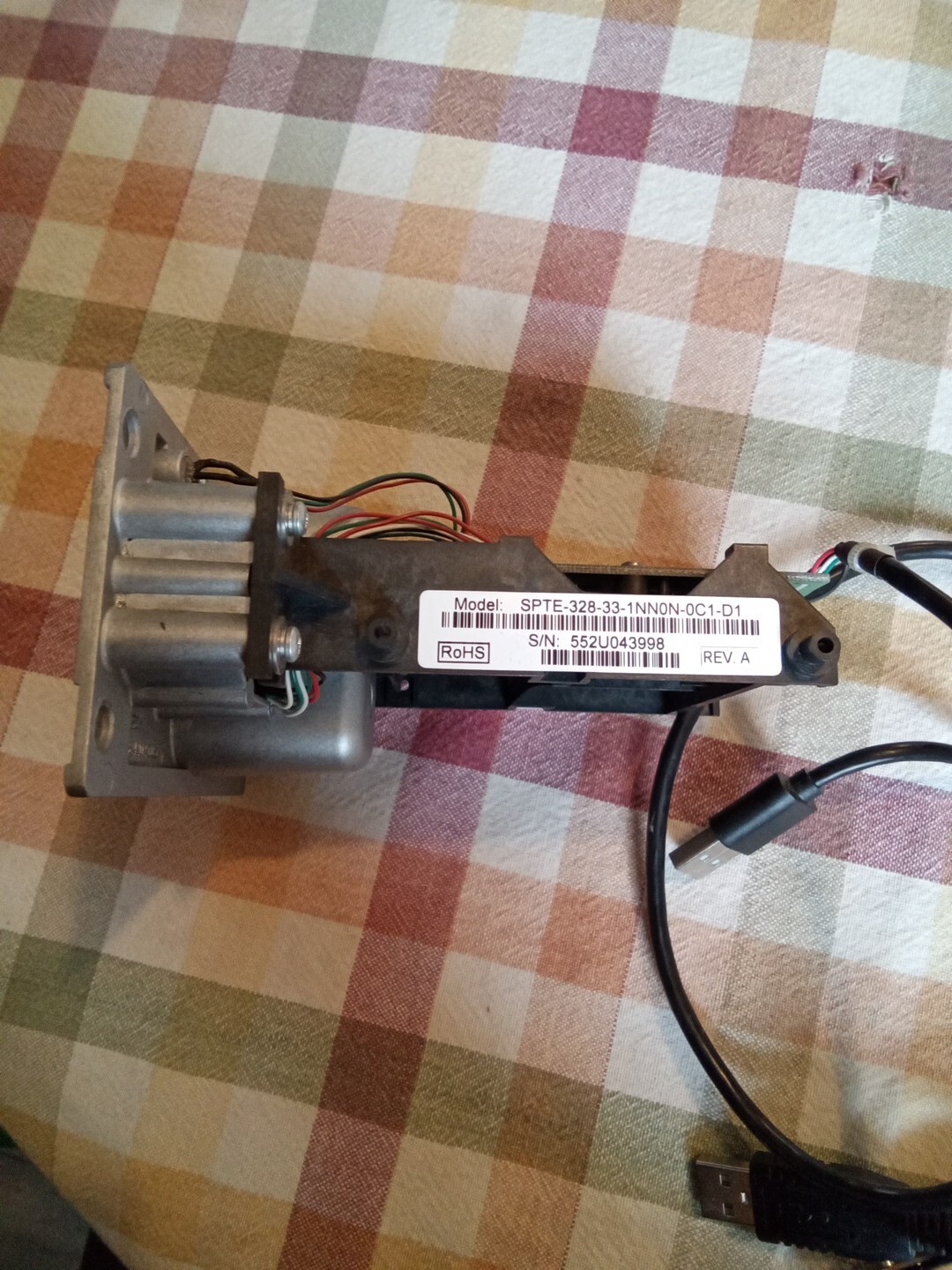 IDTECH Modle SPTE-328-33-1NN0N-0C1-D1 Card Reader W/ Unbranded Camera 505344-01