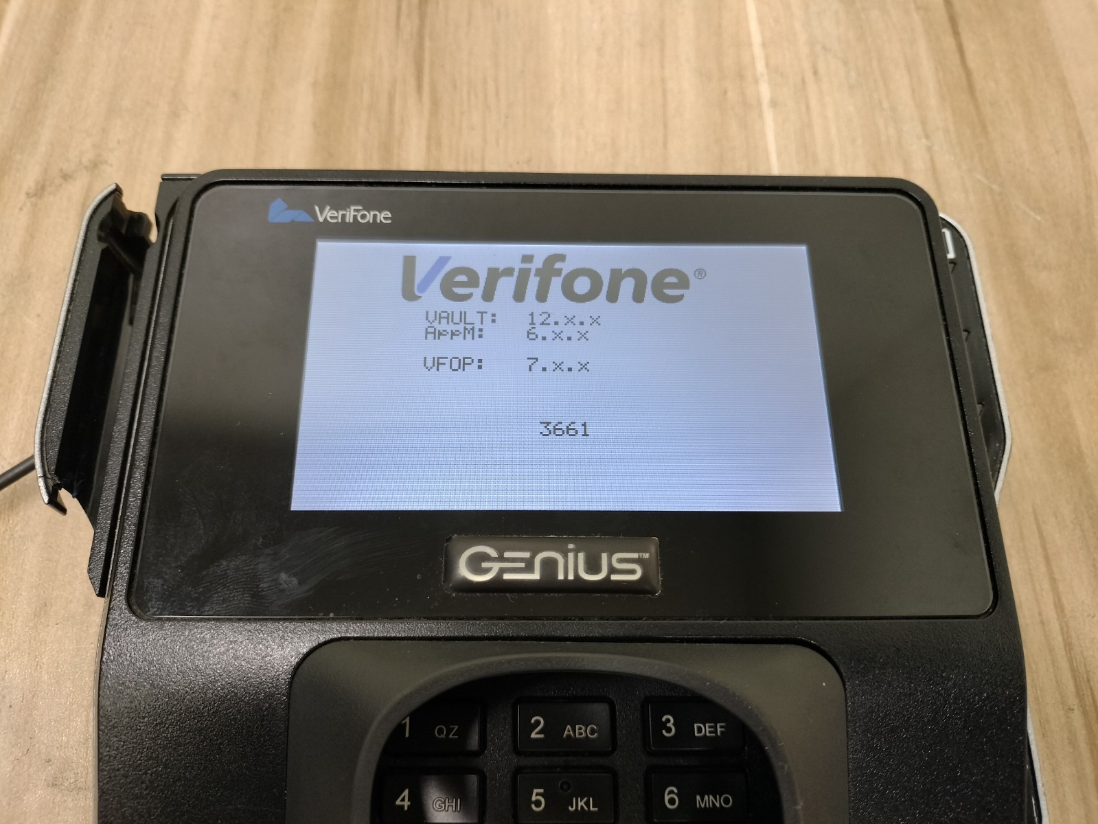 LOT OF 2 – Verifone MX915 MX 915 M132-409-01-R POS Credit Card Terminal Pinpad