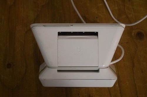 Clover Mini POS System Touchscreen Terminal White with Swivel Stand and Cables