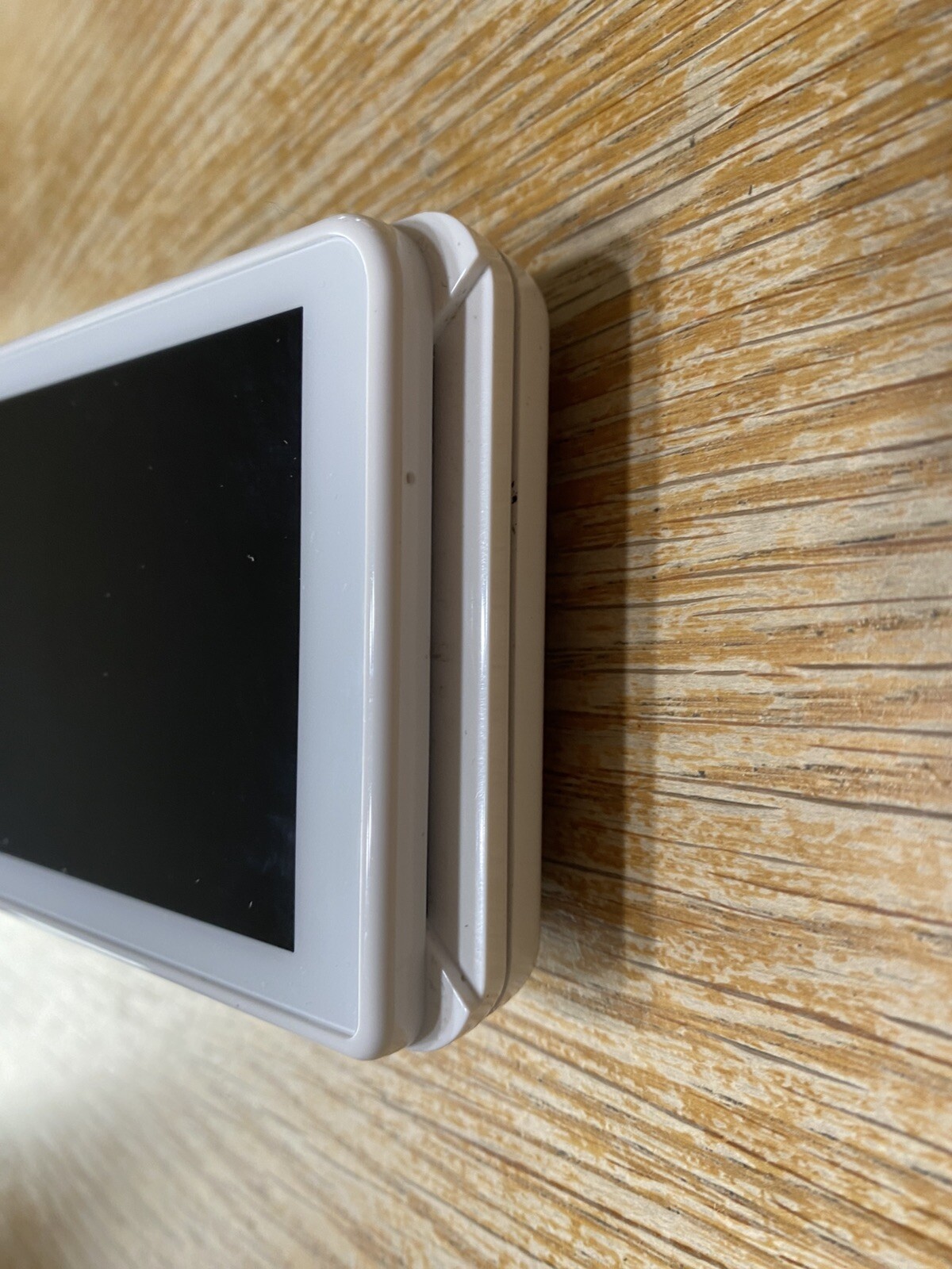 Clover Flex K400 wireless credit card terminal with Cradle and Charging Adapter