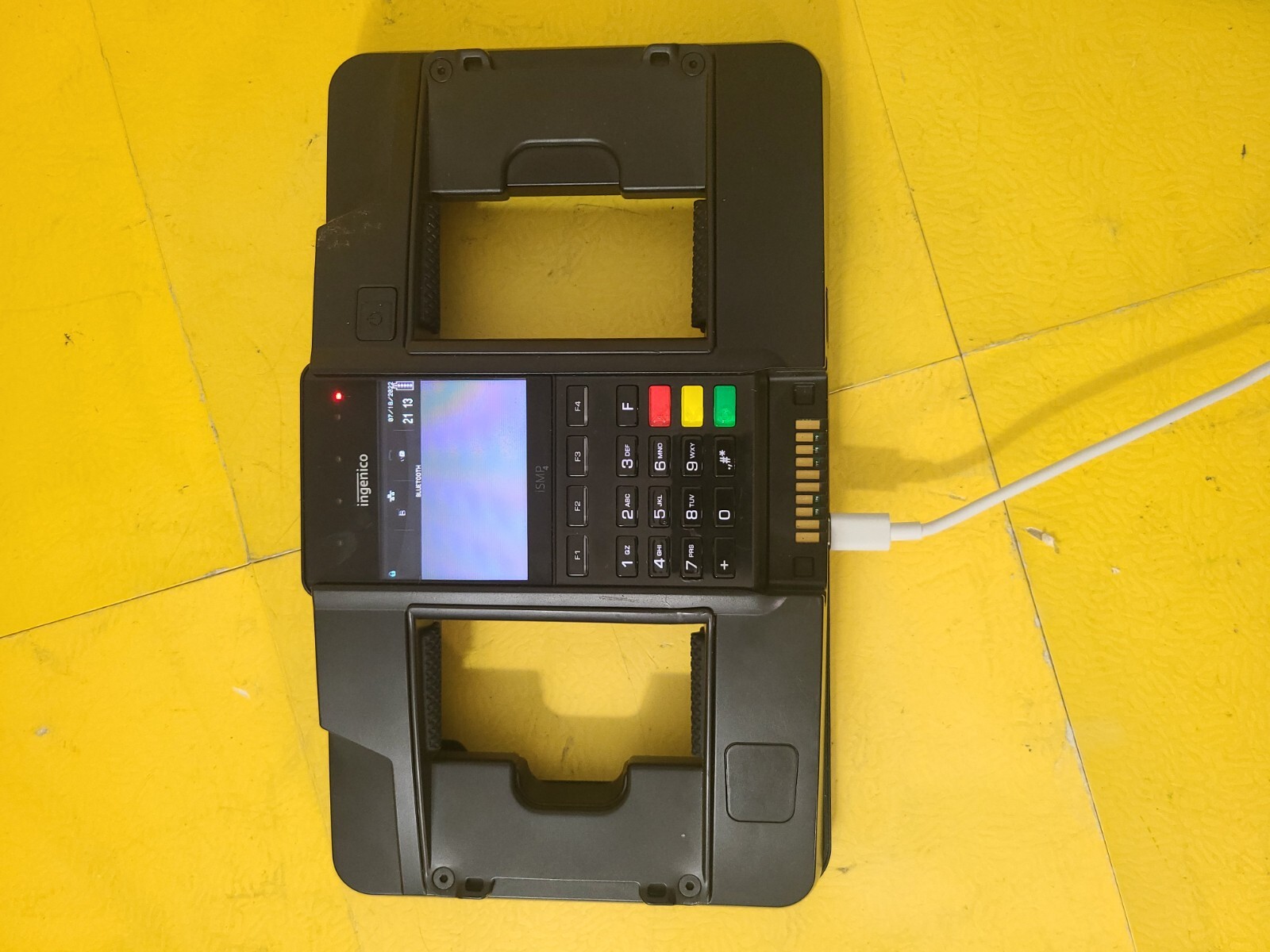 Ingenico ismp4 POS terminal with Battery, Stand and Cable