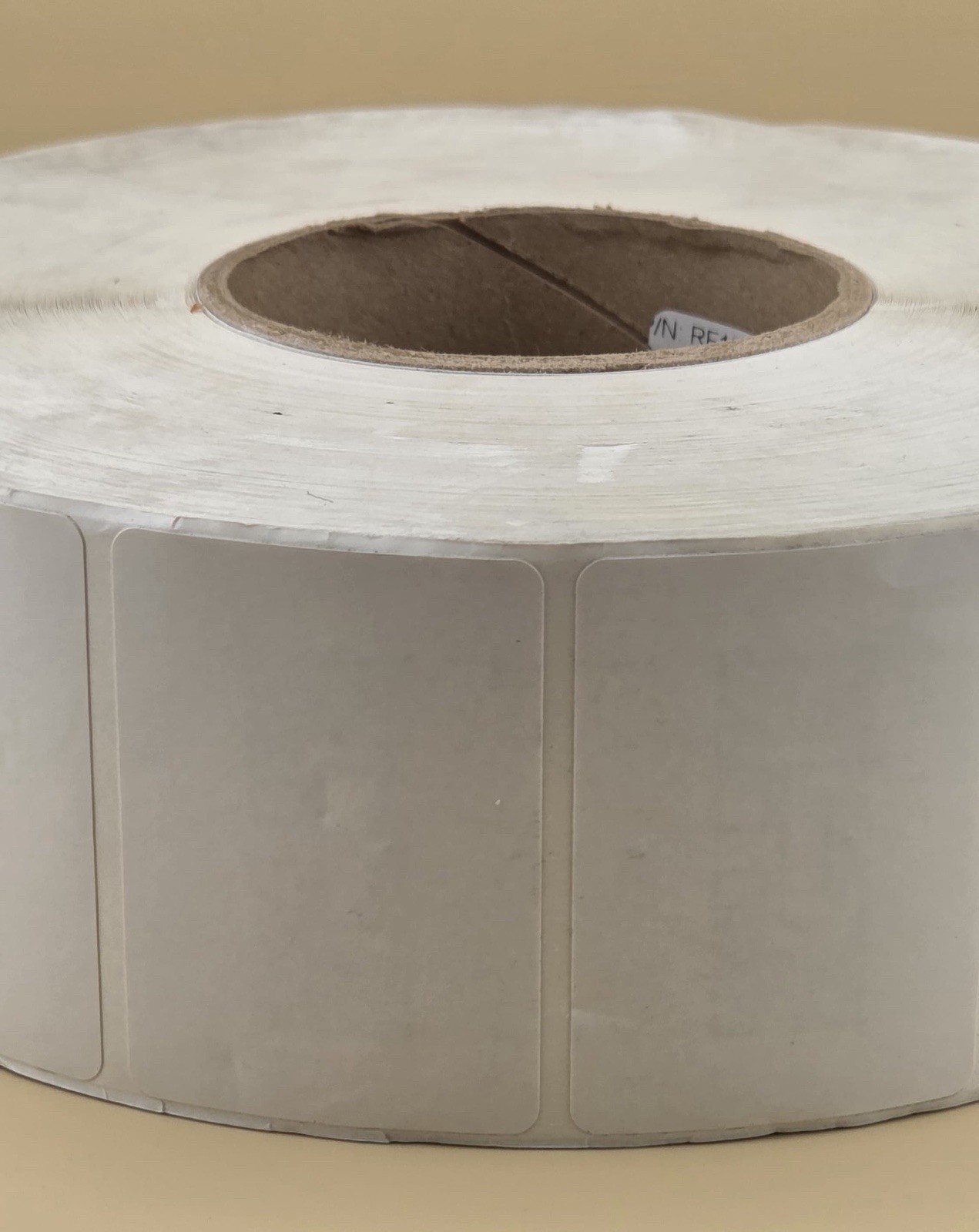 RFID UHF Smart Labels Impinj M730 – 2.5×1.75 – 3″ Core – Roll of ~5,000 Tags