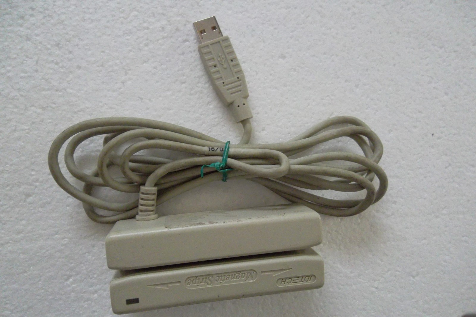 ID Tech Magnetic Stripe Card Reader Track 1 & 2 USB ISO ARC3331-12U IDT3331-12U