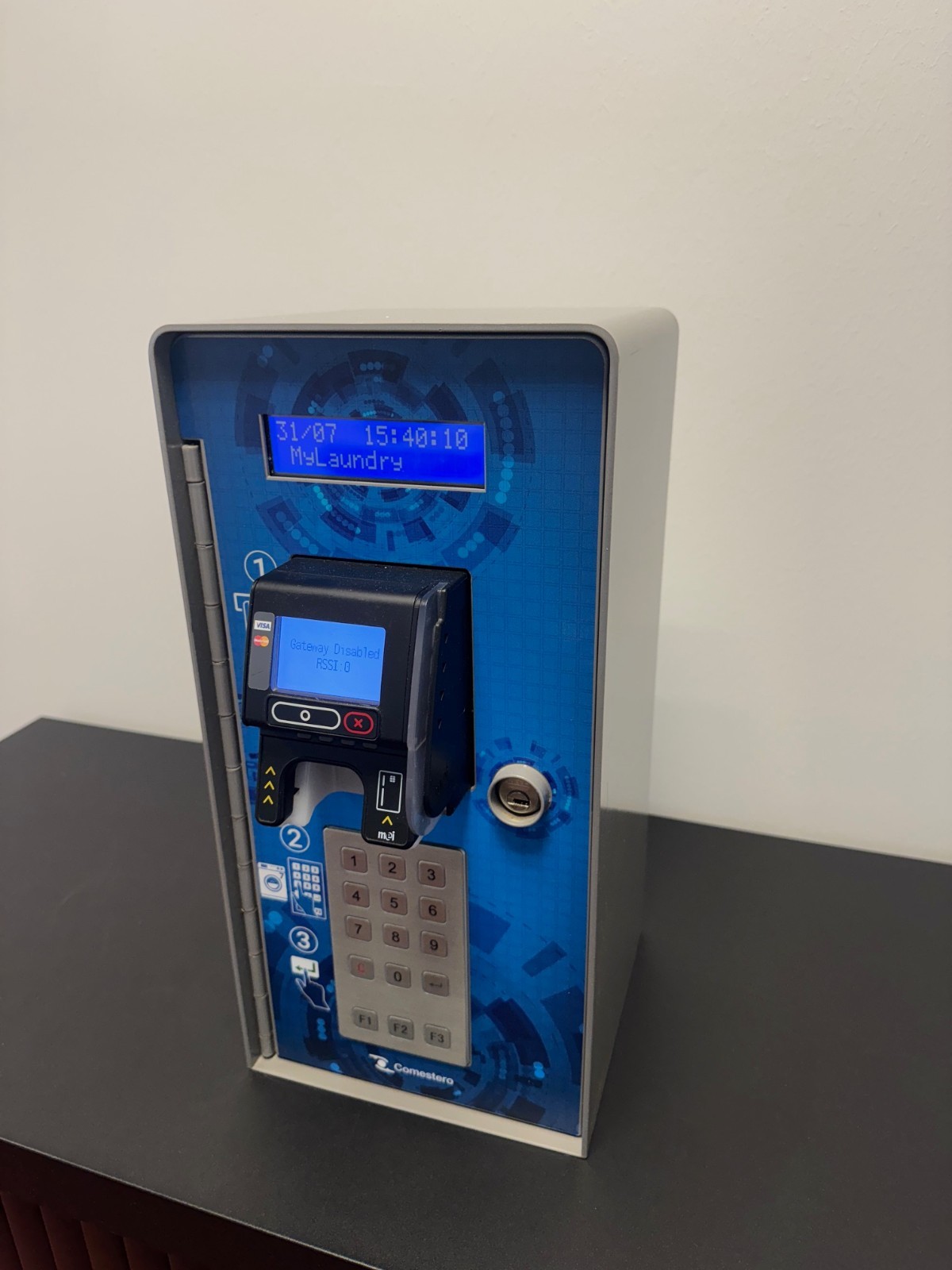 credit card payment terminal for 8 items