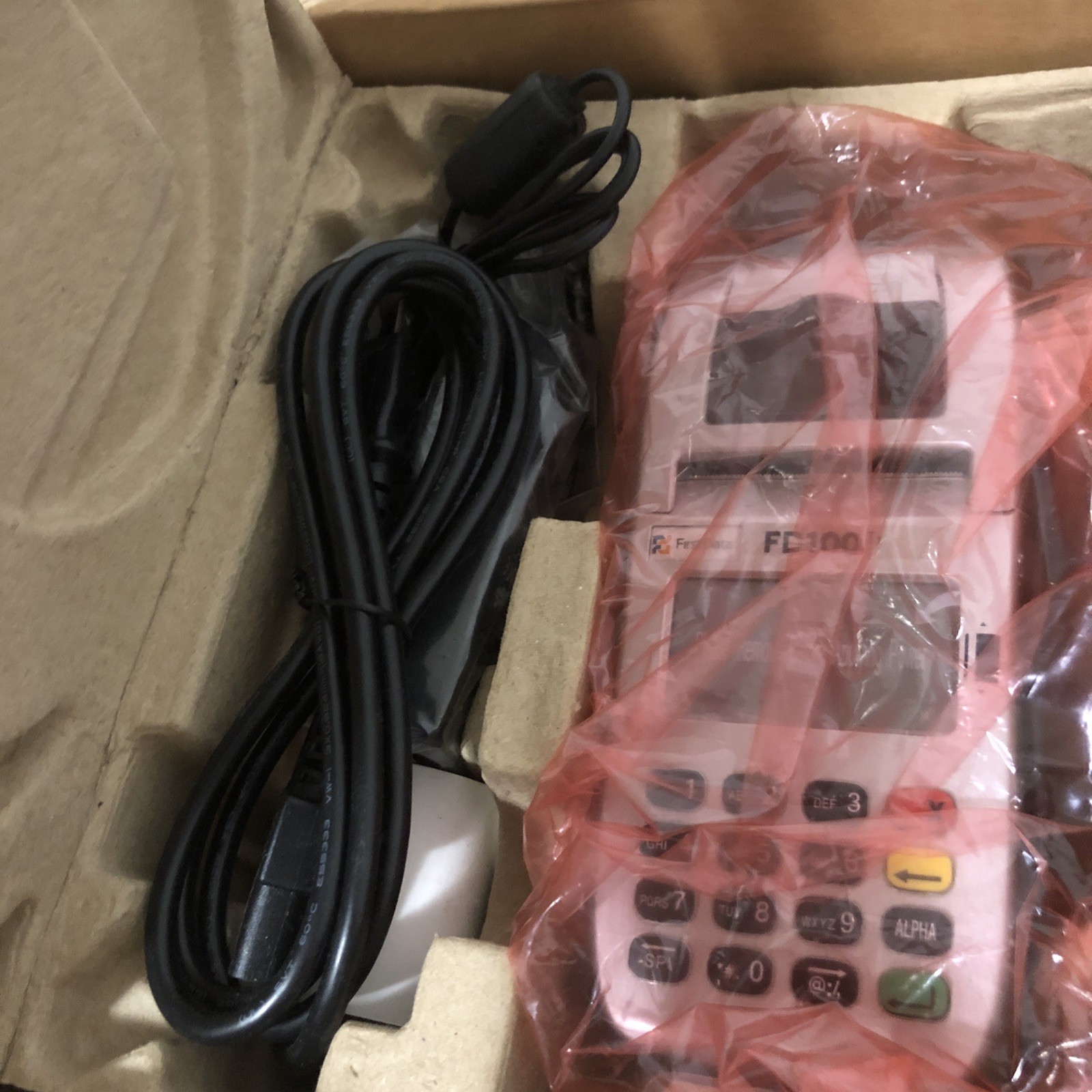 First Data FD 100 Credit Card Terminal. New
