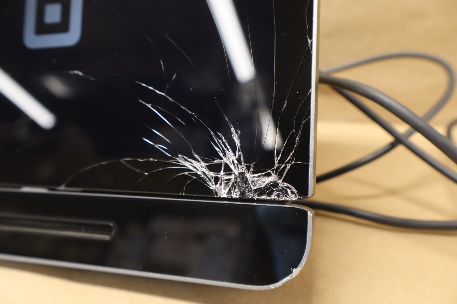 Square Register POS For Parts Repair Dual Screen Cracked AS-IS No Returns