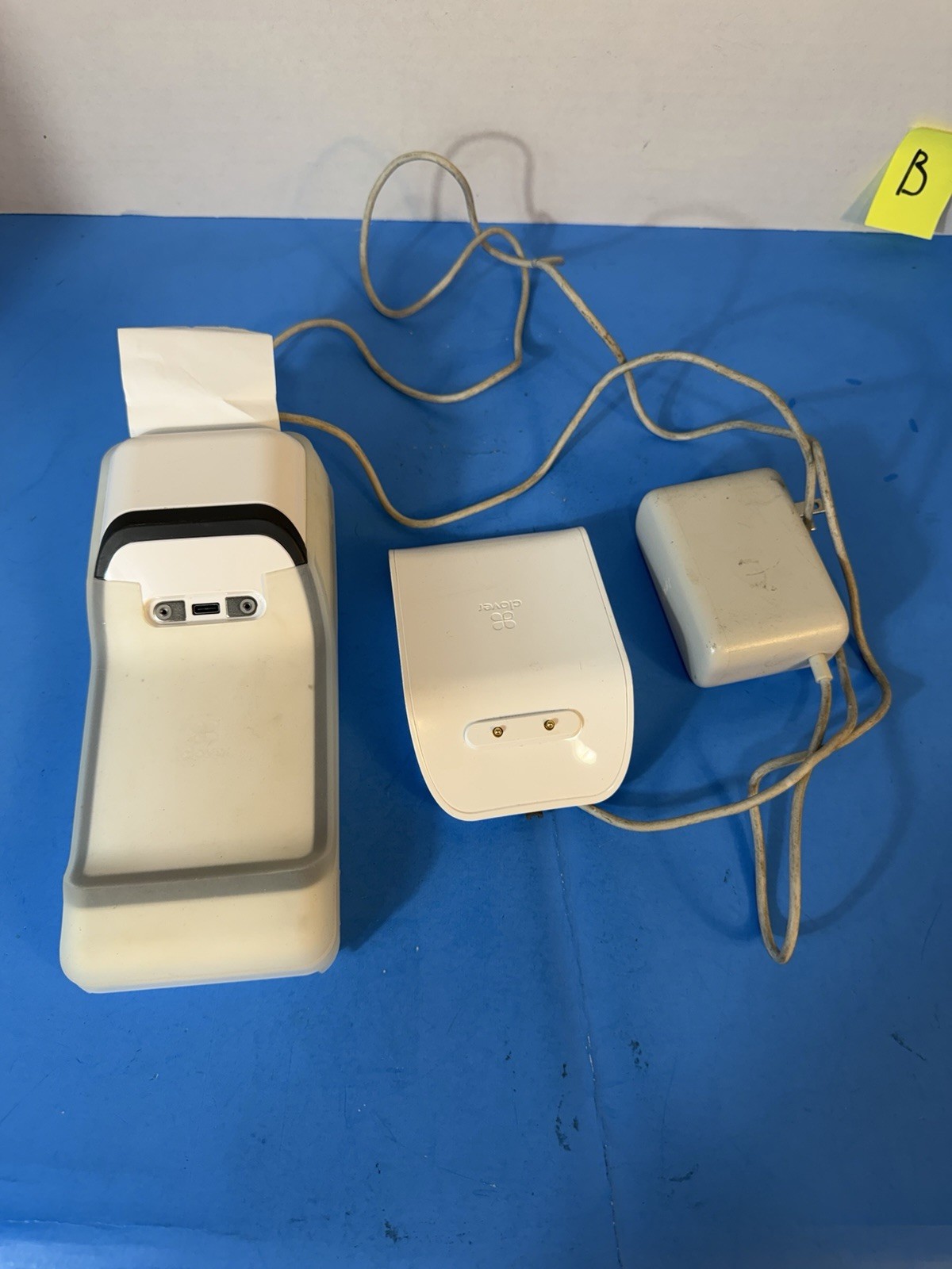 Clover Flex (Model K400) is a versatile portable POS terminal.