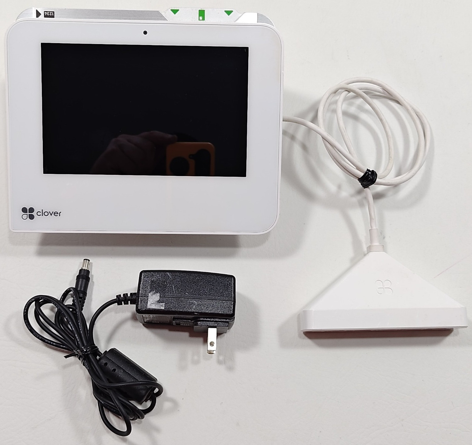 Clover Mini C301 POS Terminal with Hub & Power Adapter – For Parts/Repair