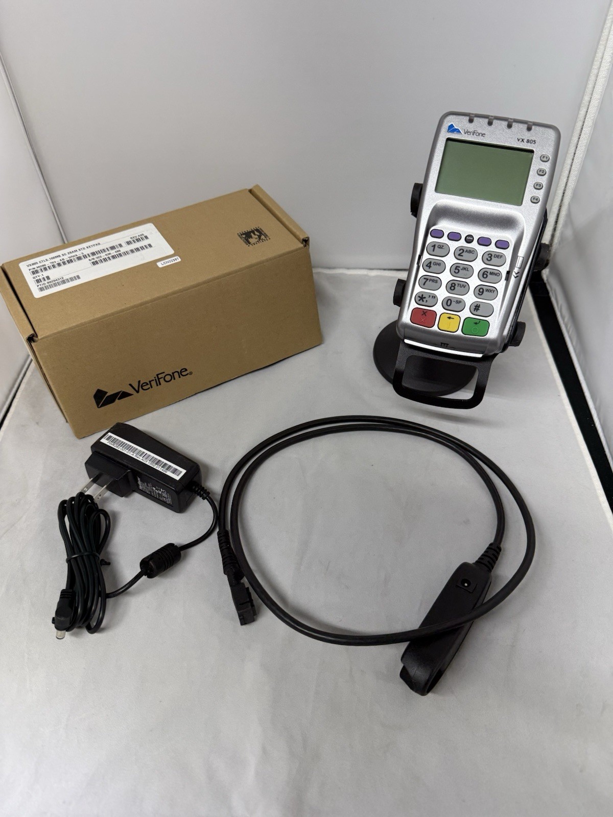 BUNDLE VeriFone VX805 Card/Chip Reader M280-703-AB-WWA-3 + Swivel Stand