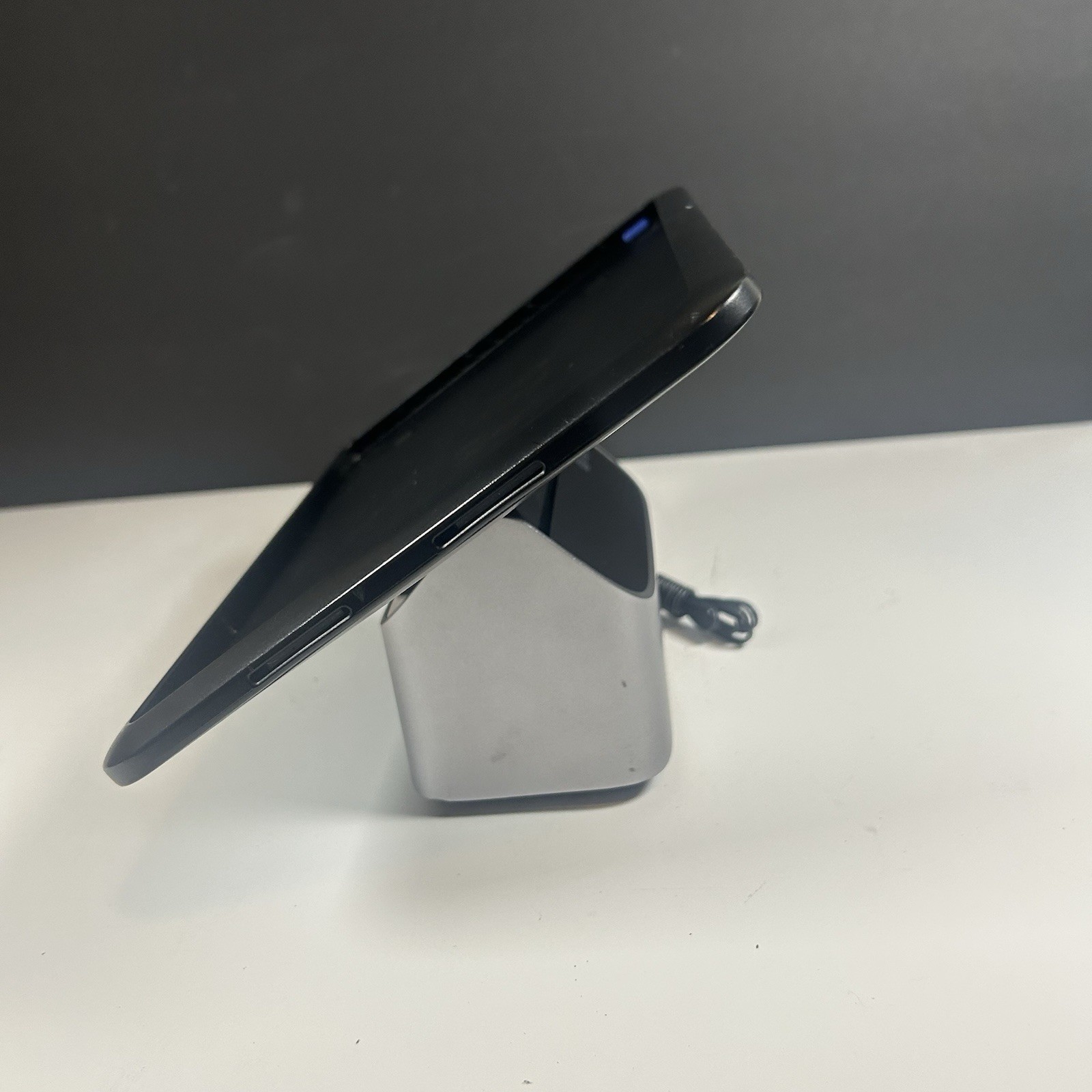 Shopify Model:S1803B POS iPad Stand/Dock