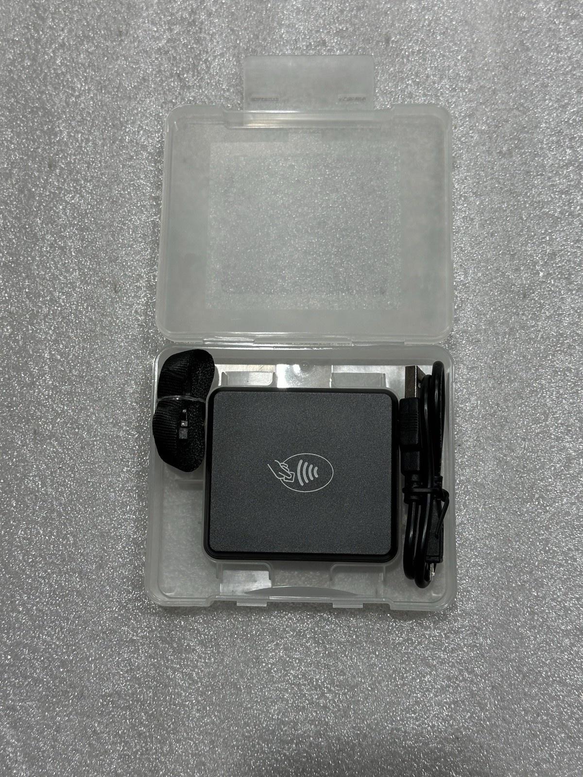 BBPOS Card Reader CHB2A – With Stand And Cables Brand New In Boxes