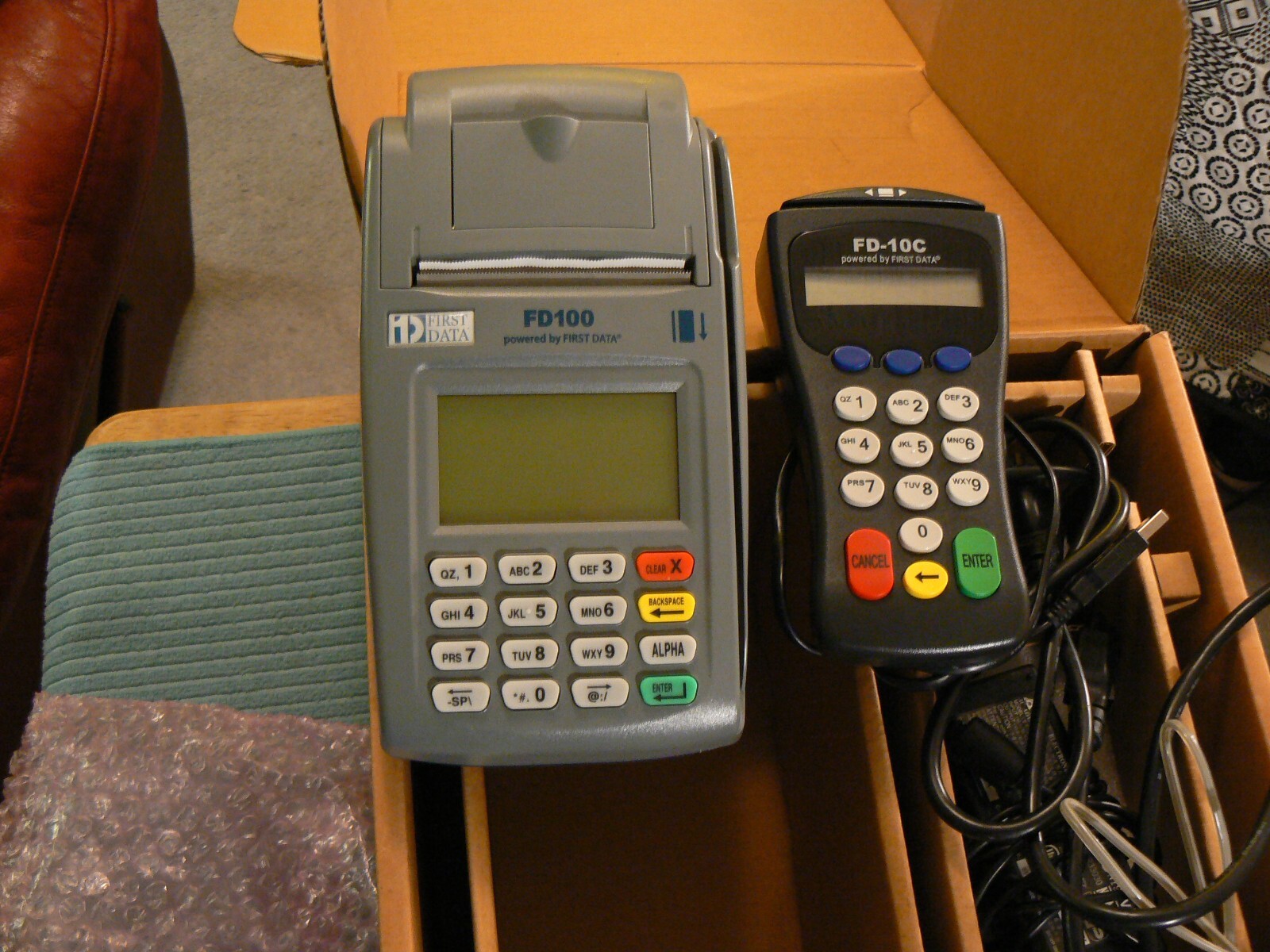 First Data FD100 Credit Card Terminal in Box with FD-10C Keypad – Tested Working