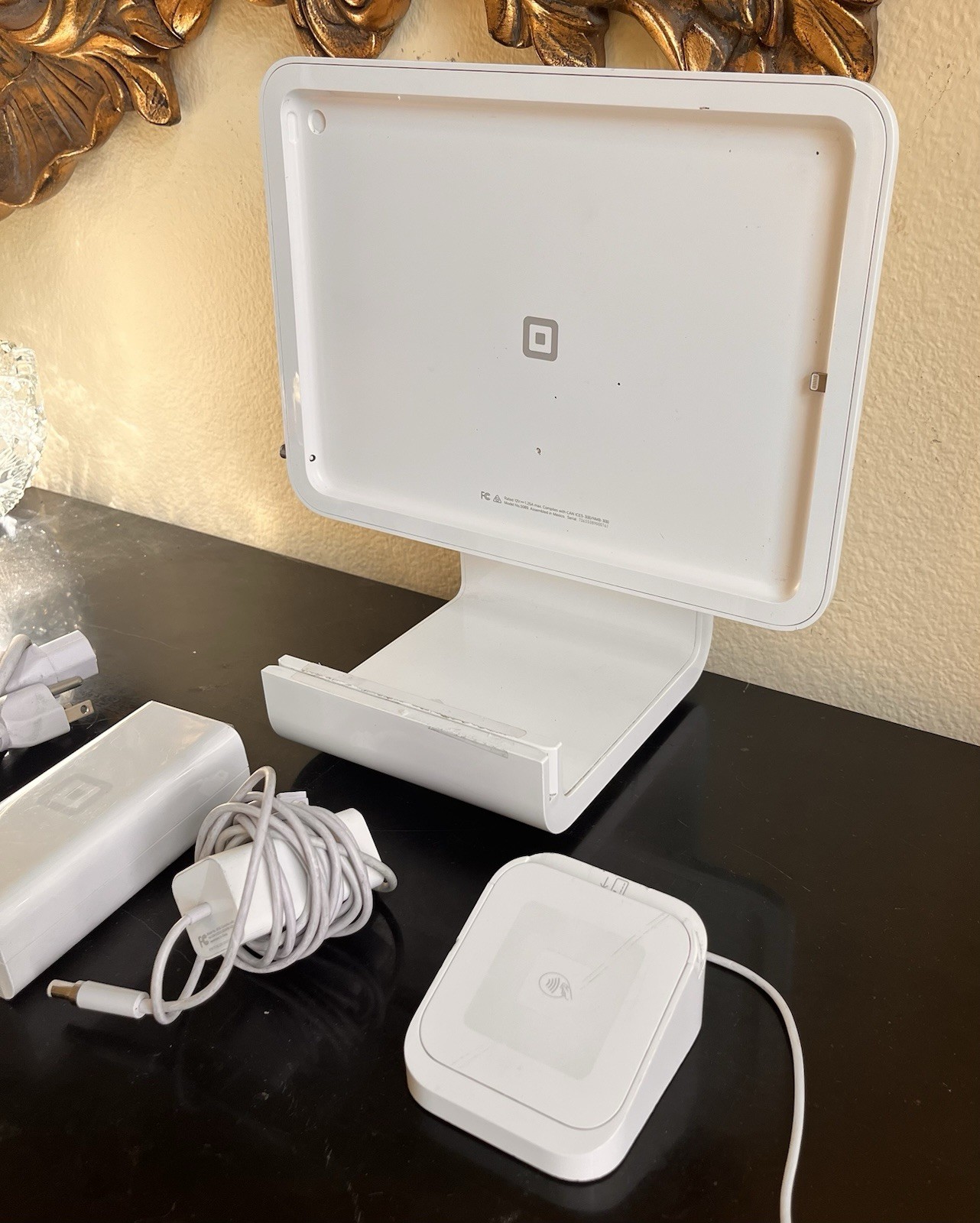 Square S089 Dock POS Stand for 9.7″ iPad Power Cable USB Hub Card Reader Toolkit