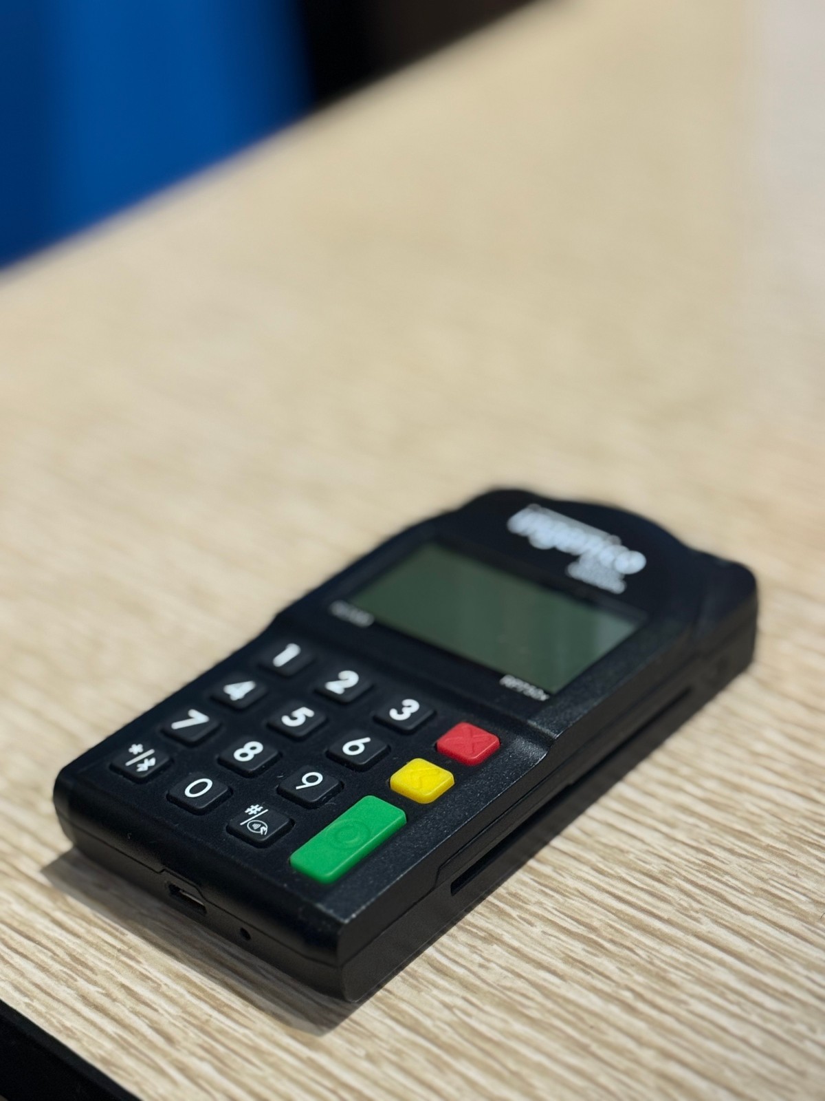 Ingenico Roam RP750x Black Bluetooth Chip & PIN Mobile Card Reader