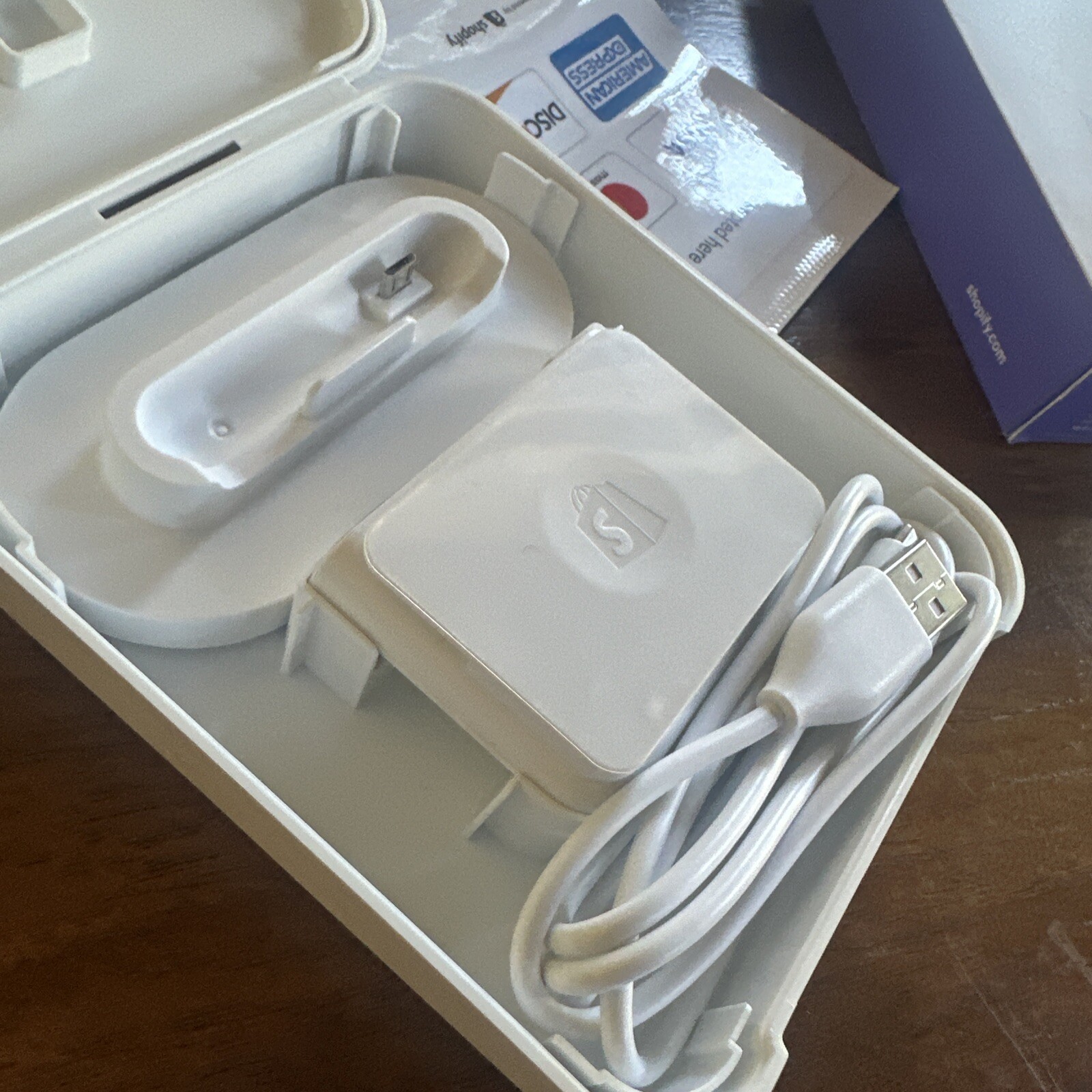 Credit Card Reader – Shopify Chip and Swipe White – Model S1701