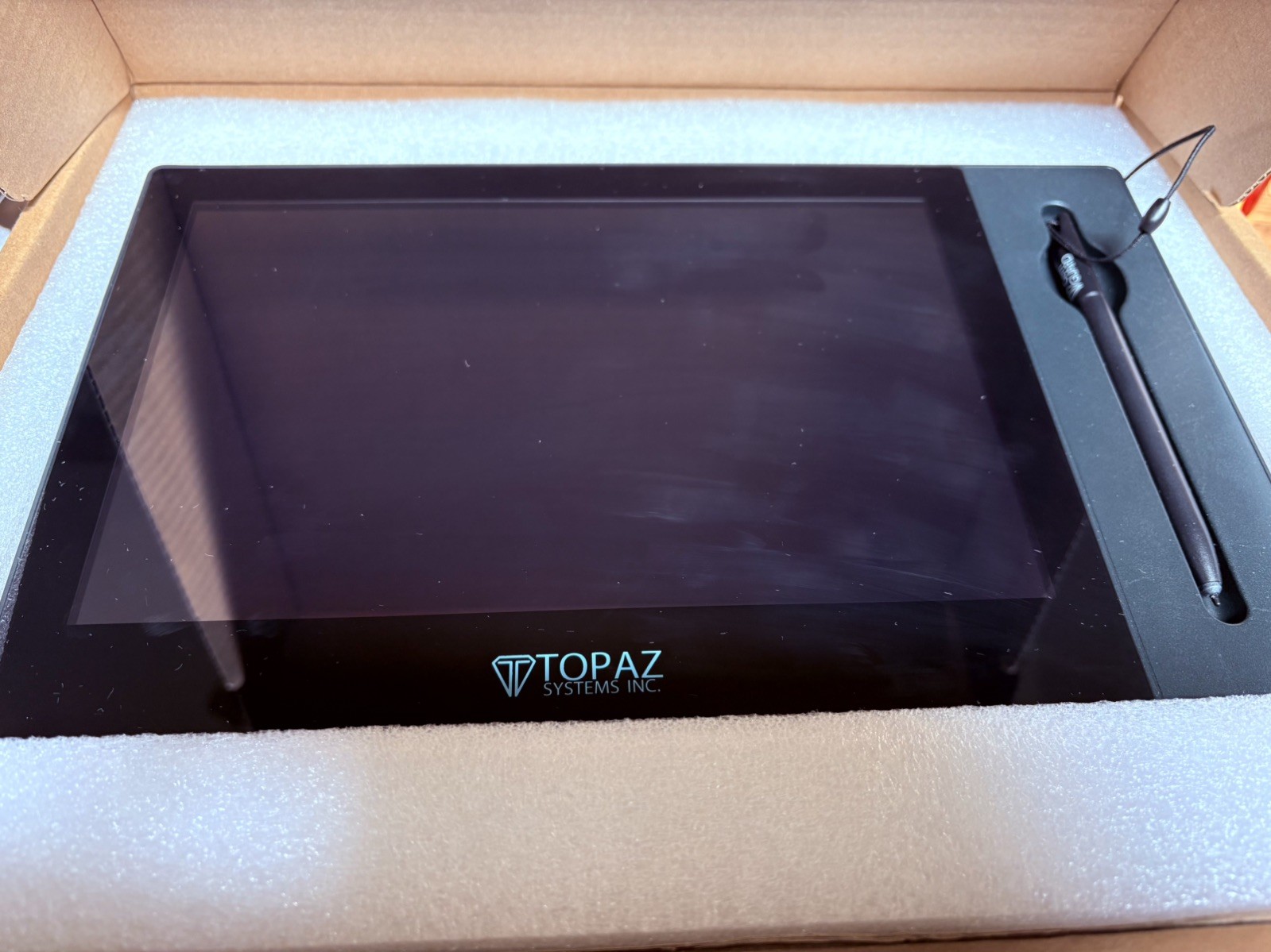 Topaz GemView 10″ Tablet Display Signature Terminal (TD-LBK101VA-USB-R) Black