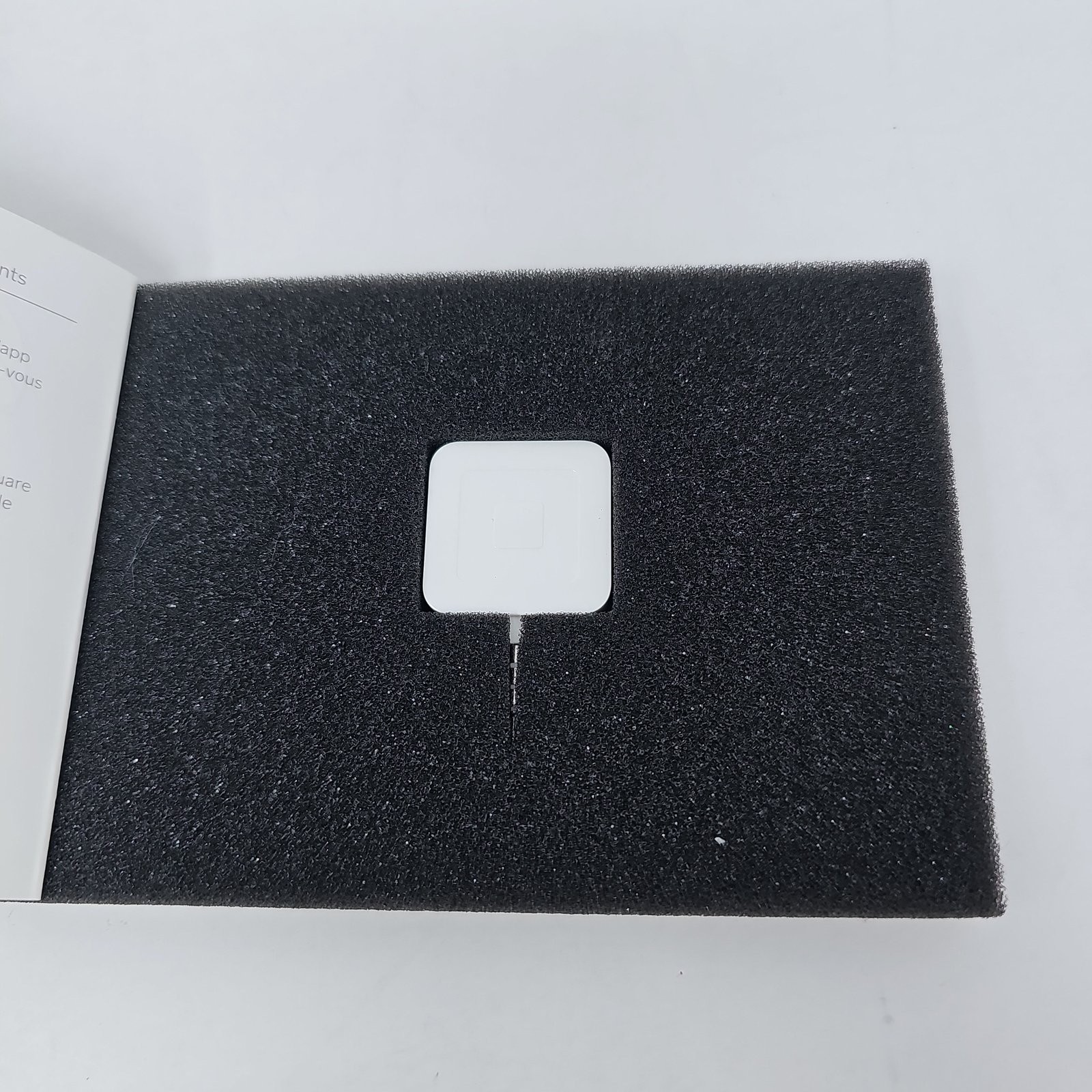 Square A-PKG-0206-01 Credit Debit Card Reader – White for Apple iPhone & Android