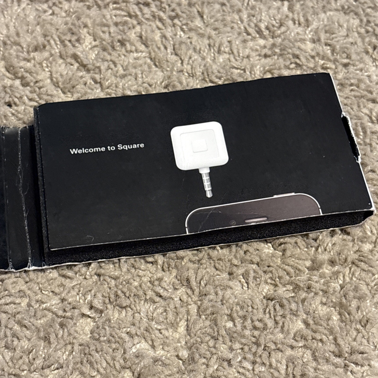 Square A-SKU-0523 Reader for Magstripe Lightning Connector WITH PACKAGE