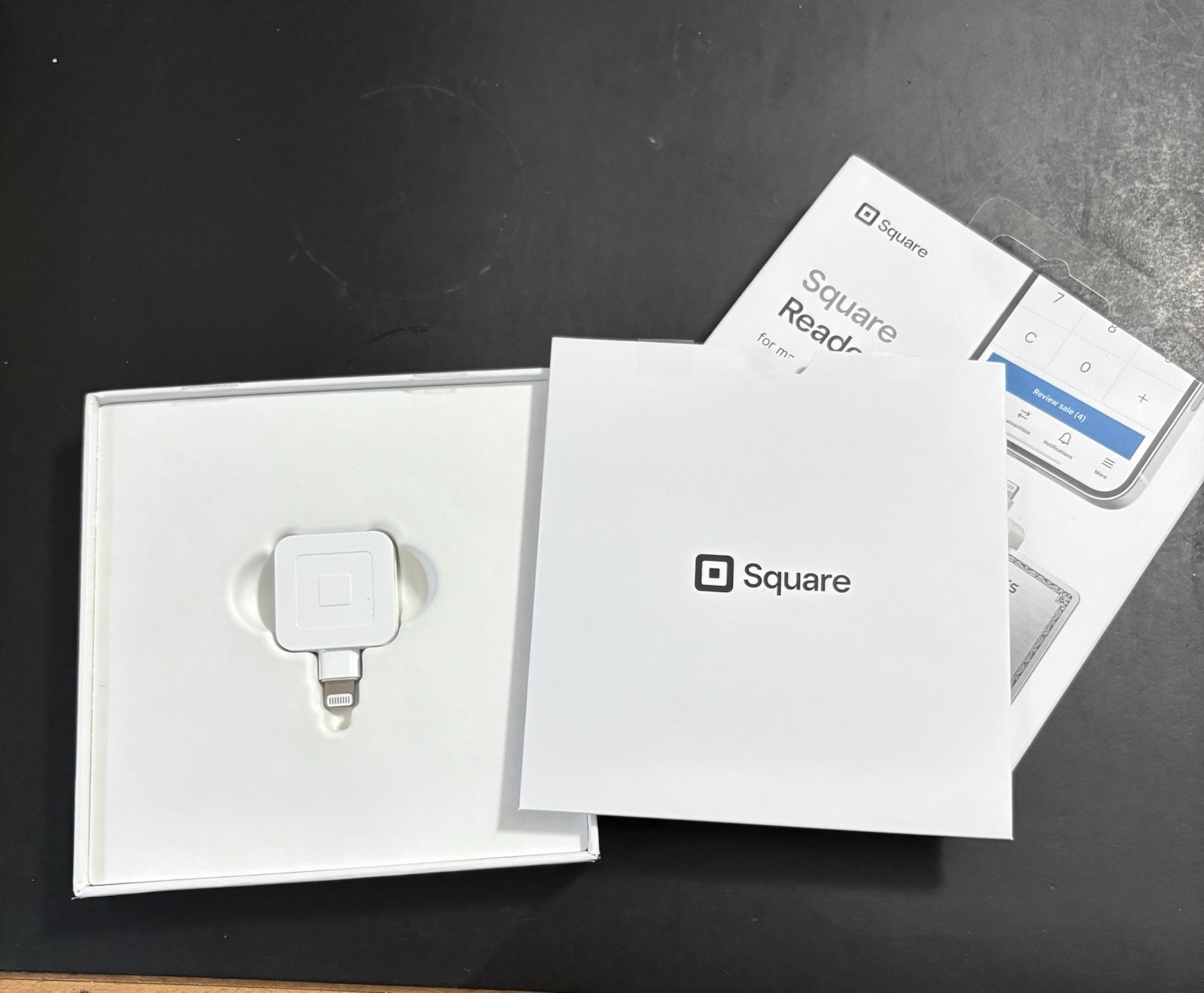 Square A-PKG-0206-01 Credit Debit Card Reader, White for Apple iPhone/Android