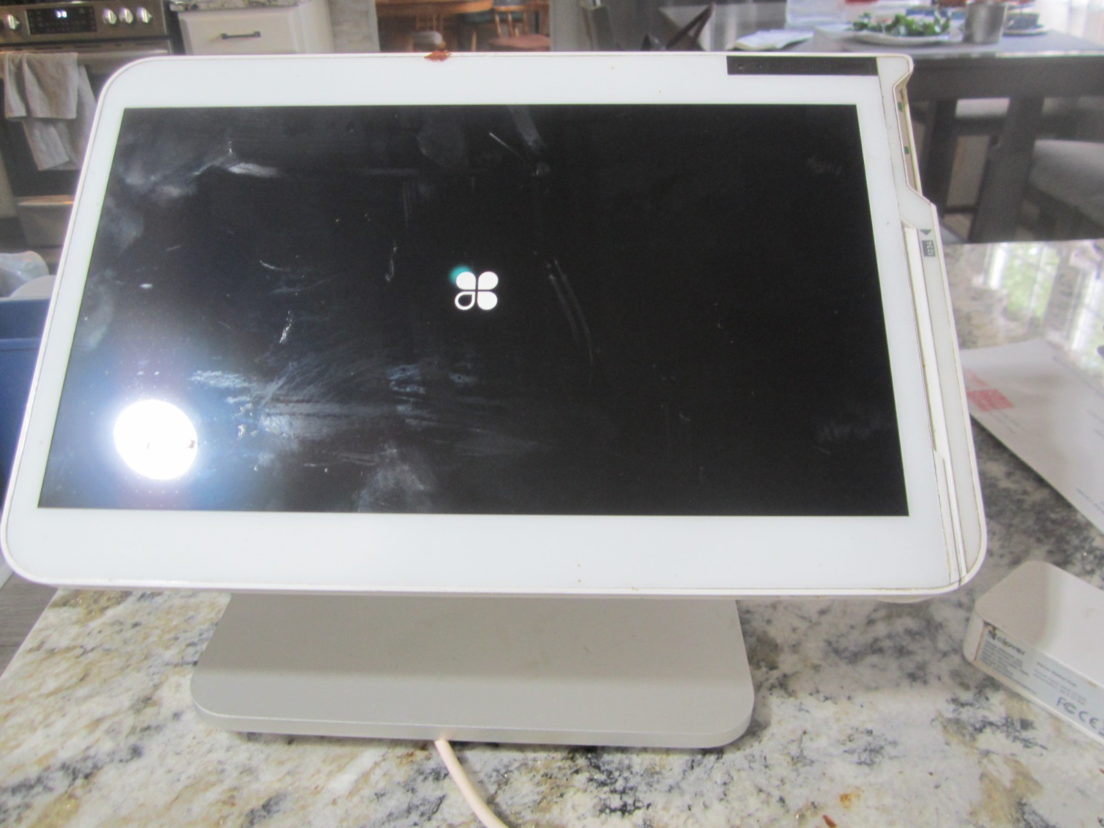 Clover C500 POS Terminal – Powers On – Screen Only – Pin Locked
