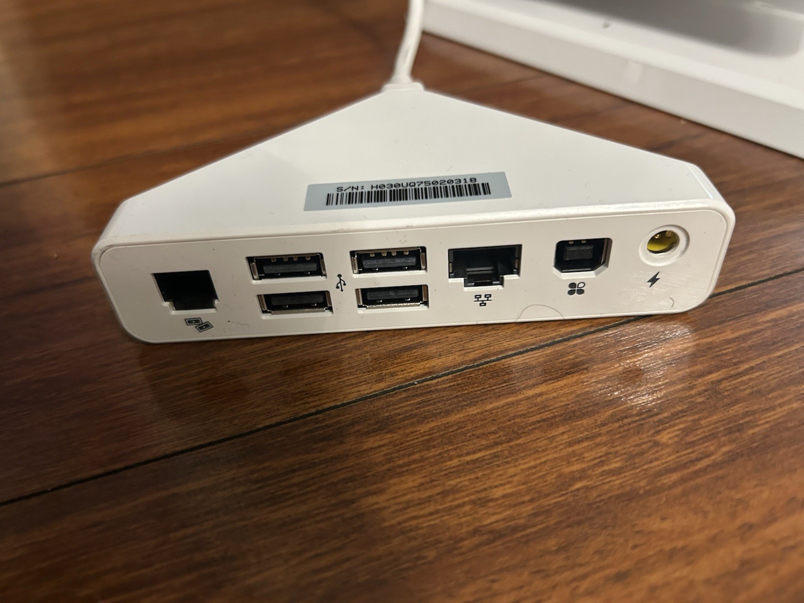 Clover Mini Wi-Fi C300 POS System + USB-C Triangle Hub With Aftermarket AC Adapt