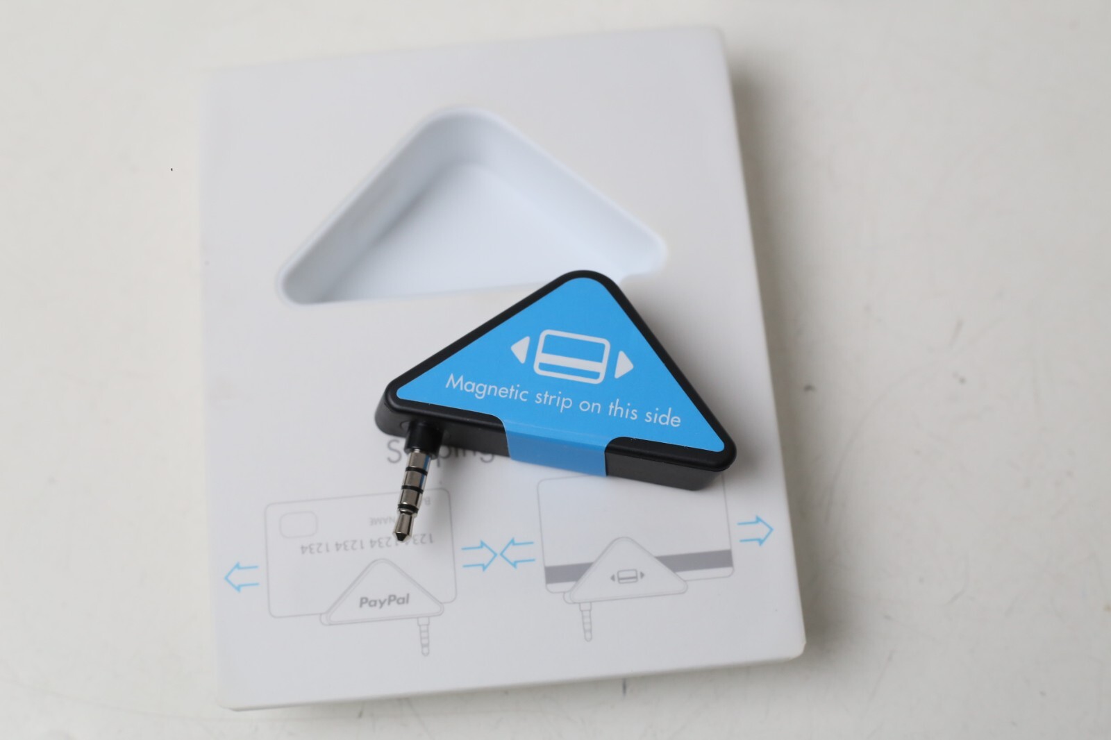 PayPal Mobile Credit Card Reader Swiper iPhone Android 3.5mm Headphone Jack
