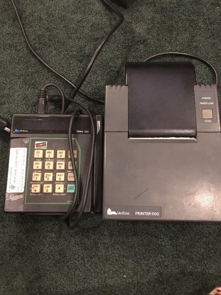 Verifone Tranz 330 Credit Card Processing Terminal W/ 900 Printer with cords