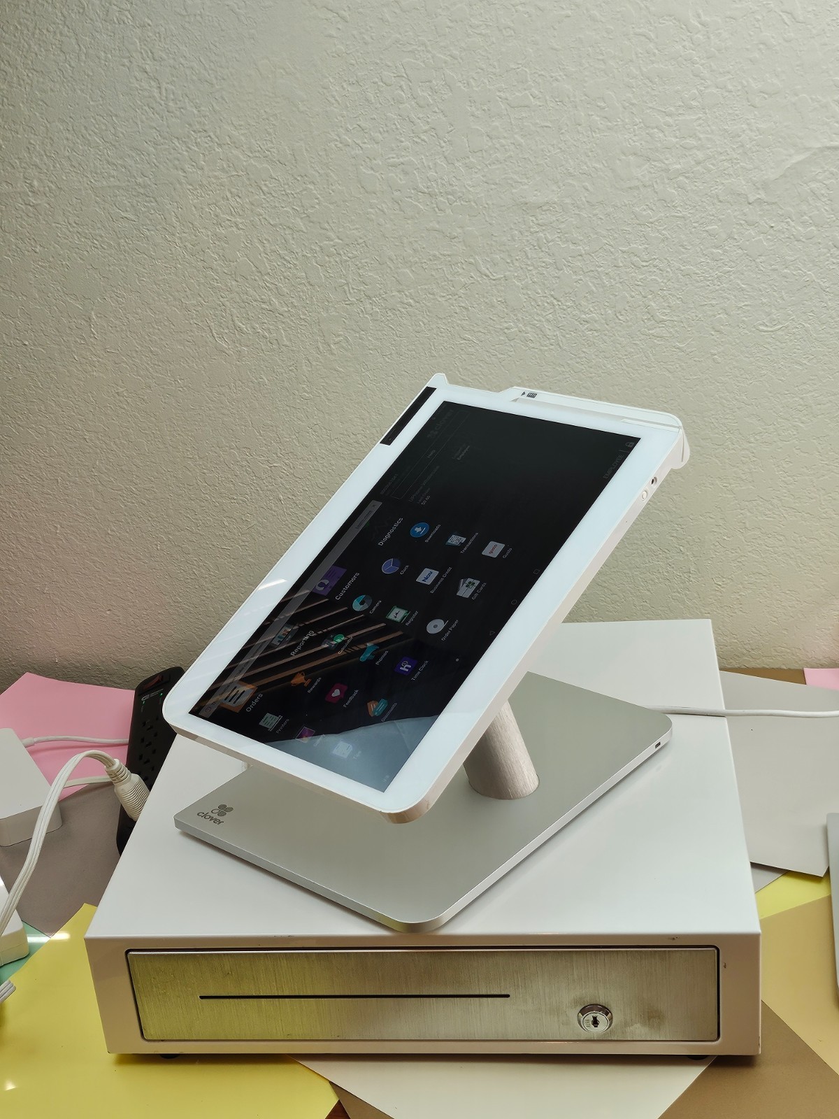 Clover POS Station Bundle: C500 Terminal, Cash Drawer, Printer, Hub