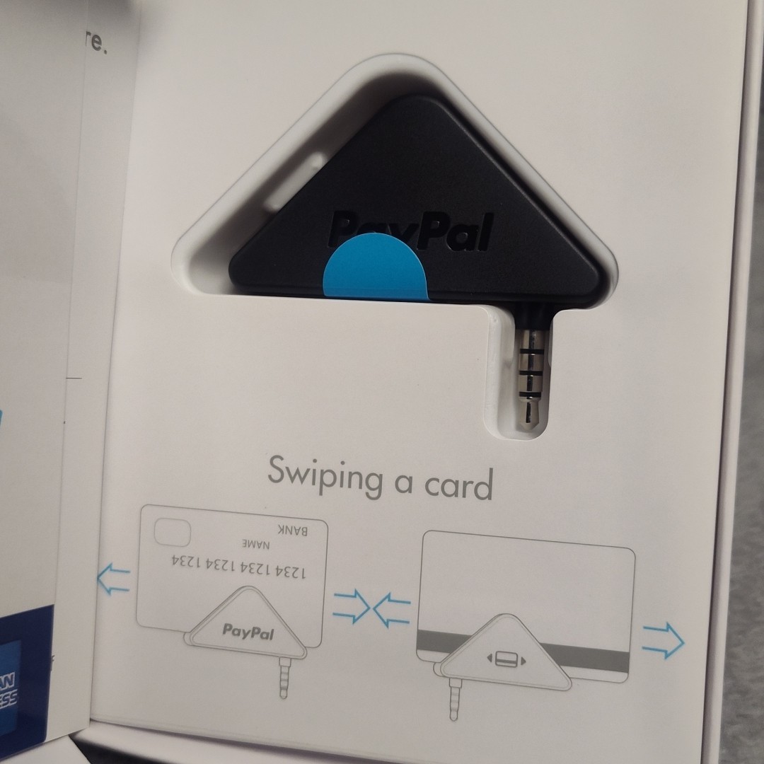 PayPal Mobile Credit Card Reader Swiper For iPhone and Android