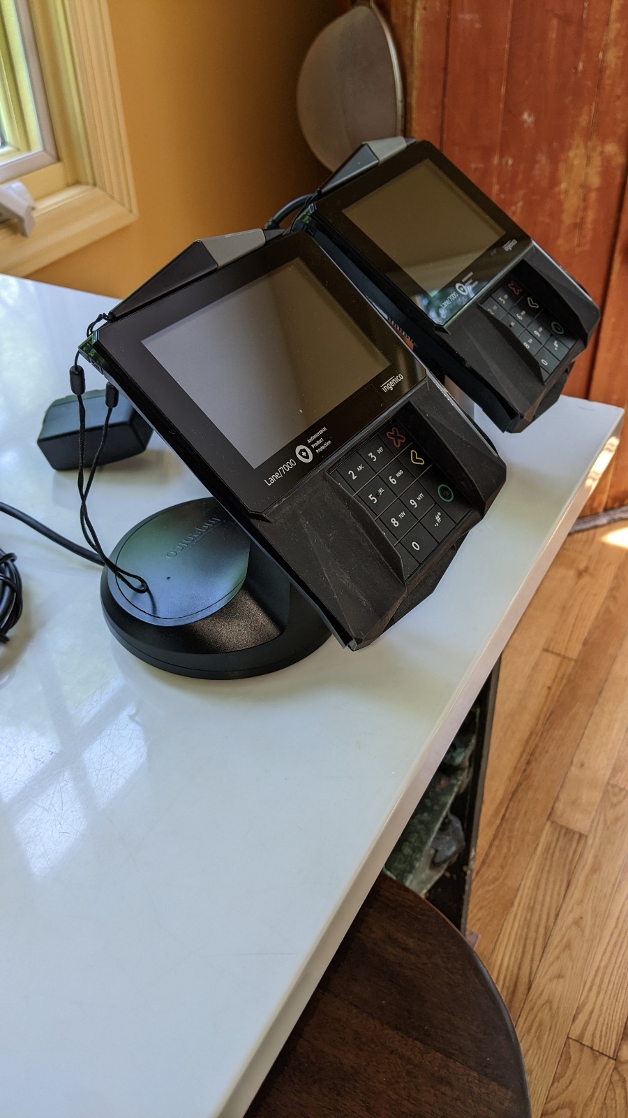 2 Ingenico Lane 7000 Payment Terminals, pre owned in good working cond!