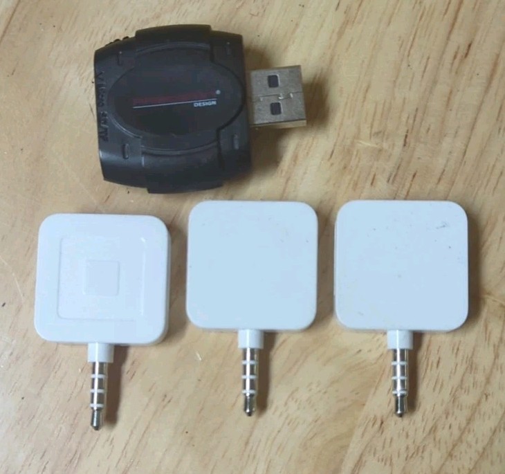 Square White Credit Card Magstripe Reader For Android iPhone Lot Of 3 & Reader