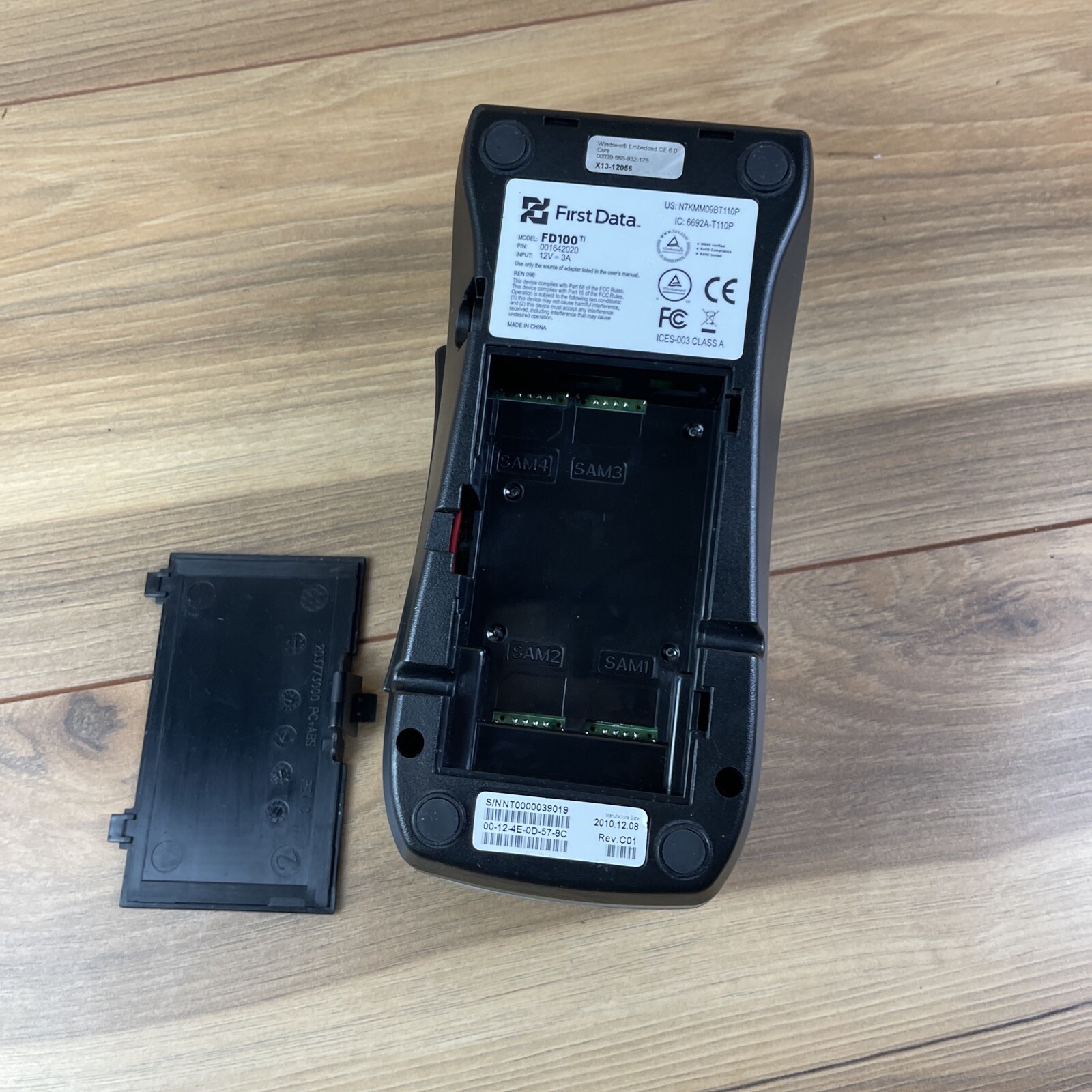 First Data FD100ti SilverWireless Portable Terminal Unlocked Credit Card Machine