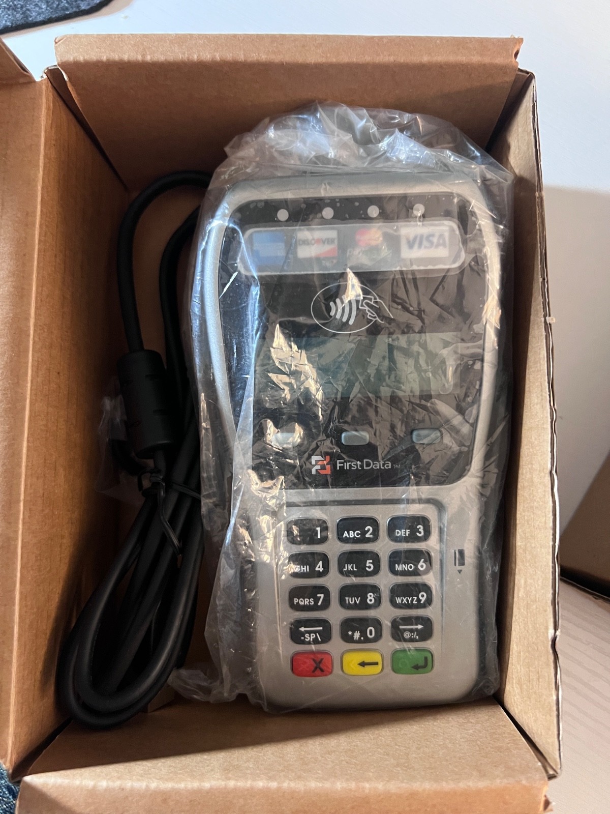 Bundle Credit Card Processing Equipment- First Data FD-35 – Verifone VX520 Dual
