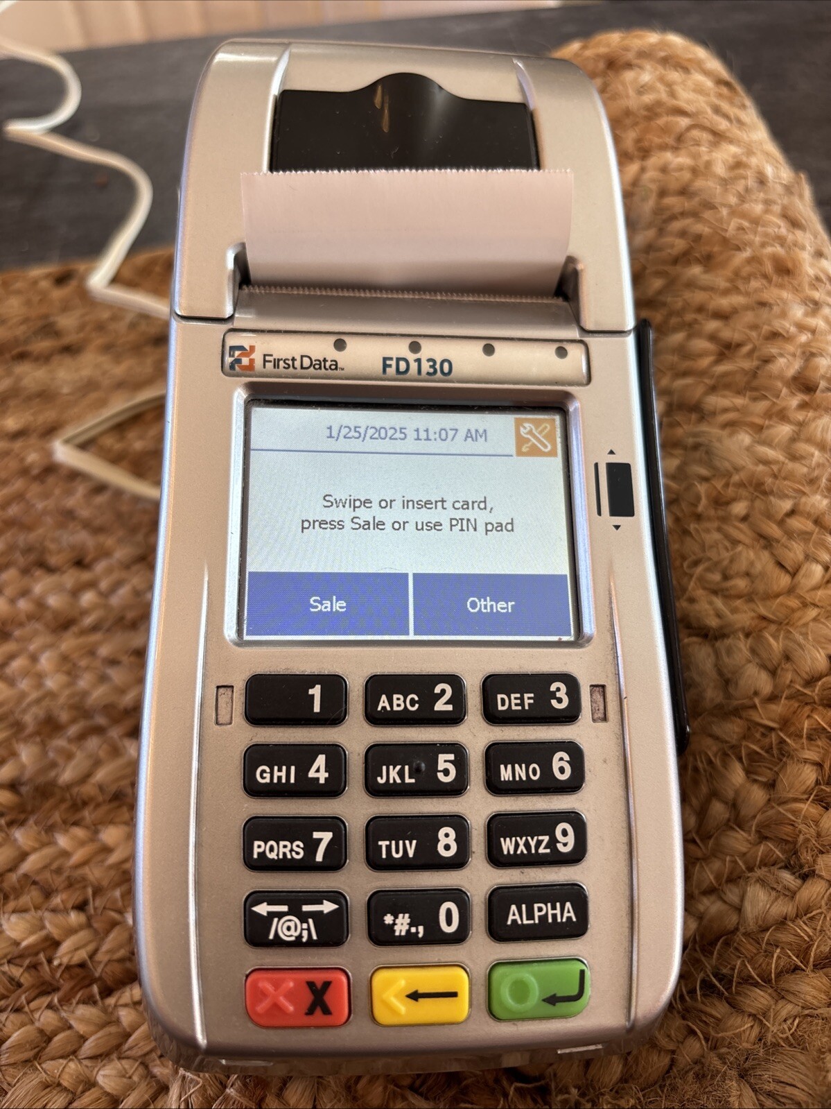 First Data FD130 EMV Credit Card Terminal READ #DD NO Cord Working