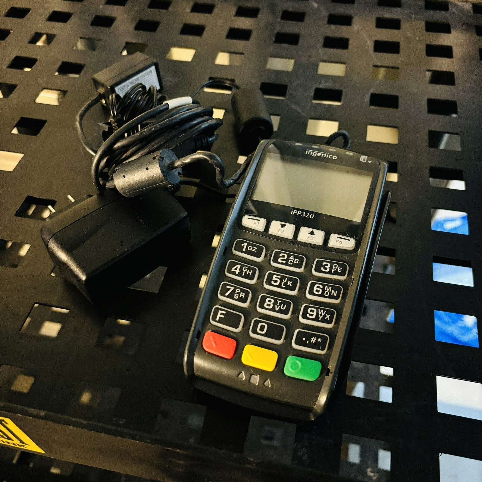 INGENICO iPP320 CREDIT CARD ATM POS TERMINAL READER SWIPE PIN PAD PAYMENT LCD