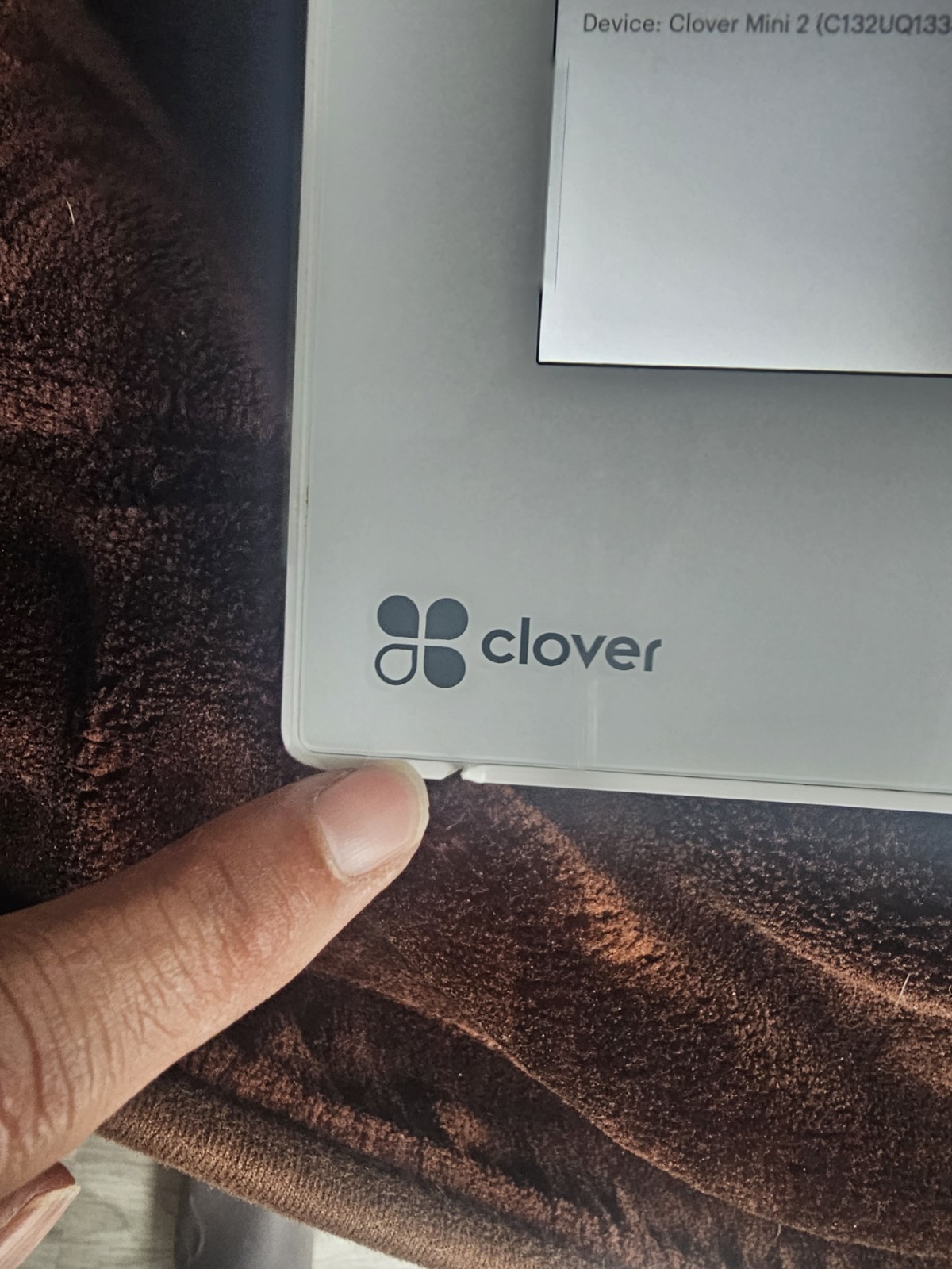 clover pos system Comes With All Cables.