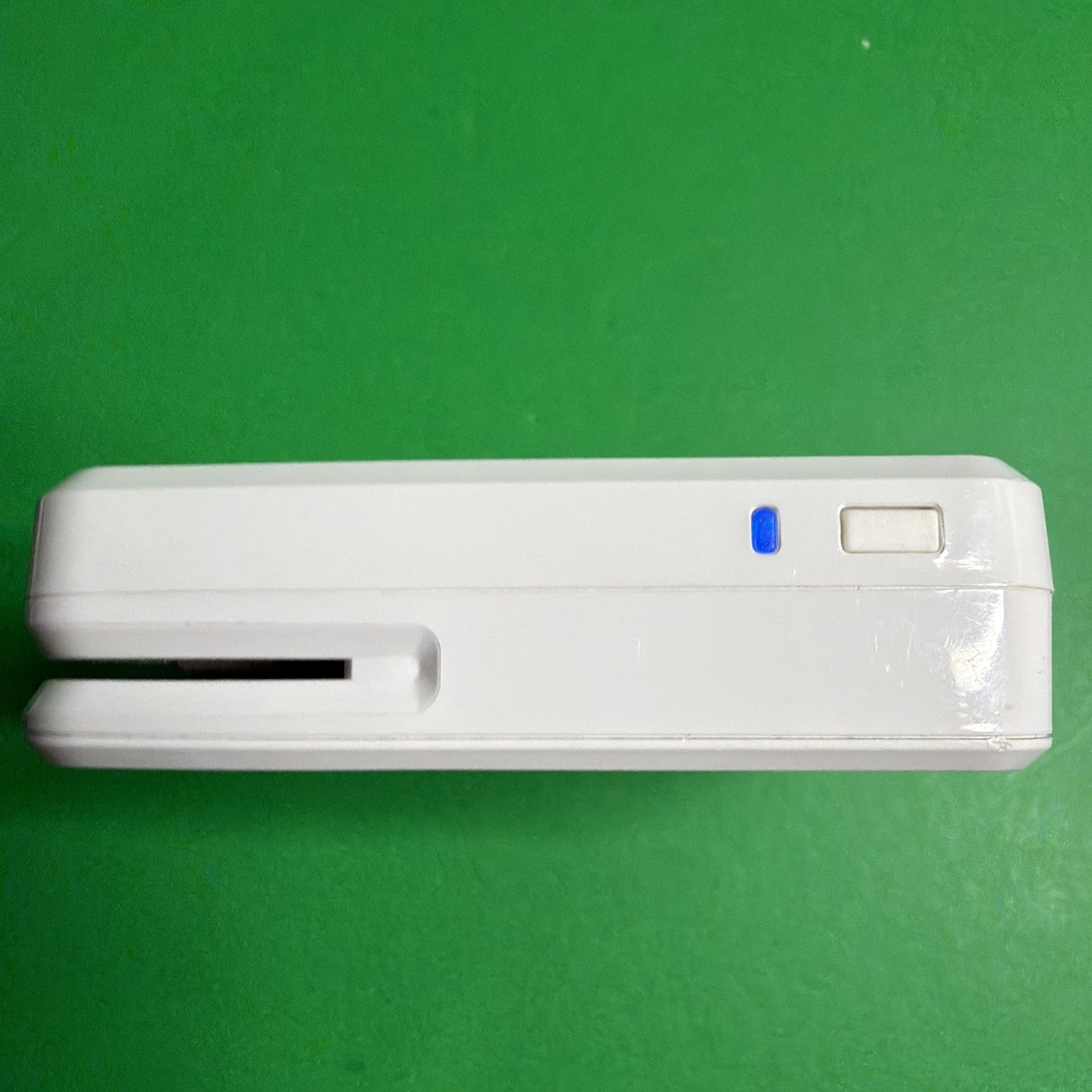 Clover Go RP457 Contactless + Chip + Swipe Card Reader in White