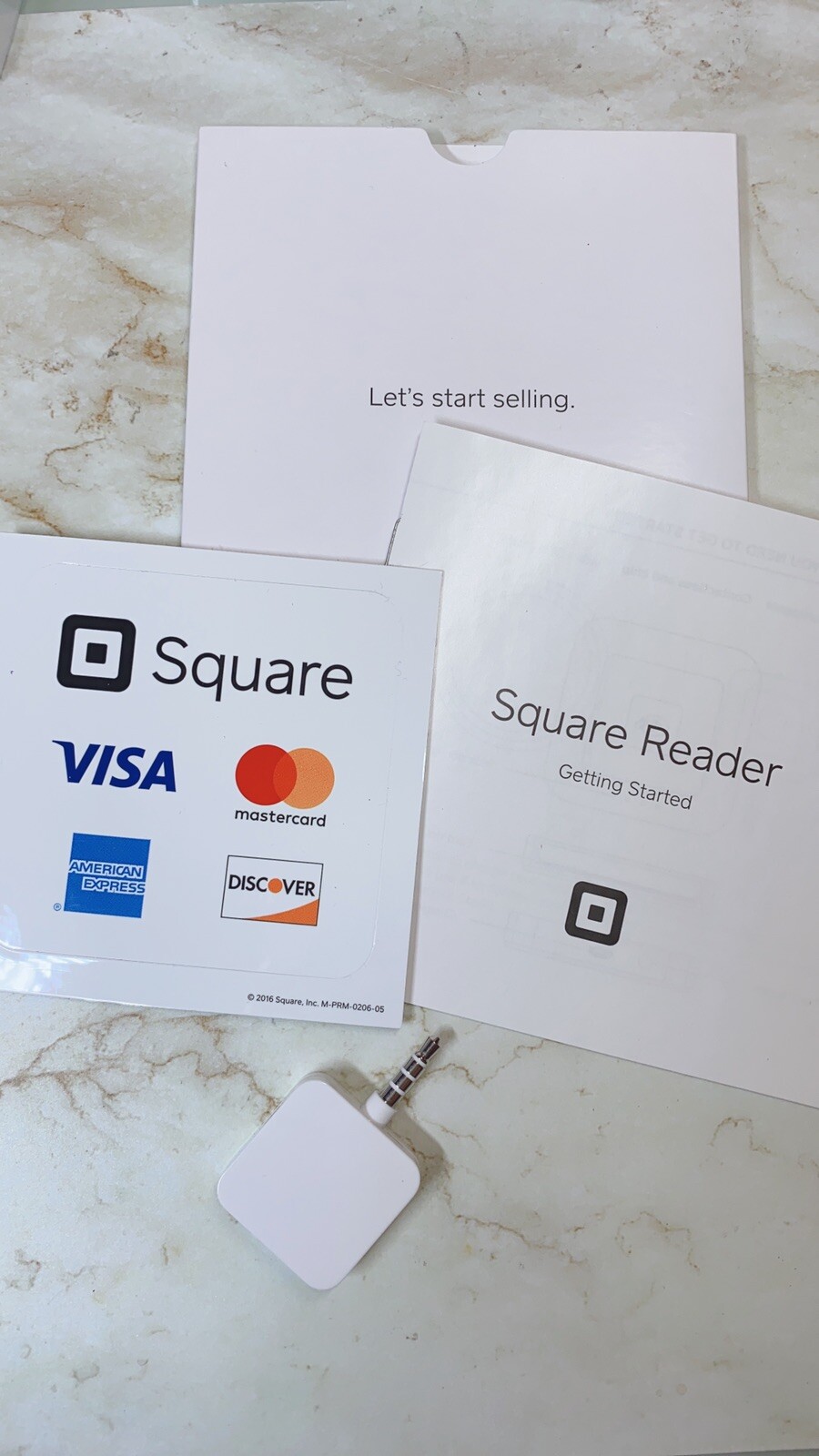 Square A-PKG-0206-01 Credit Debit Card Reader – White for Apple iPhone and…