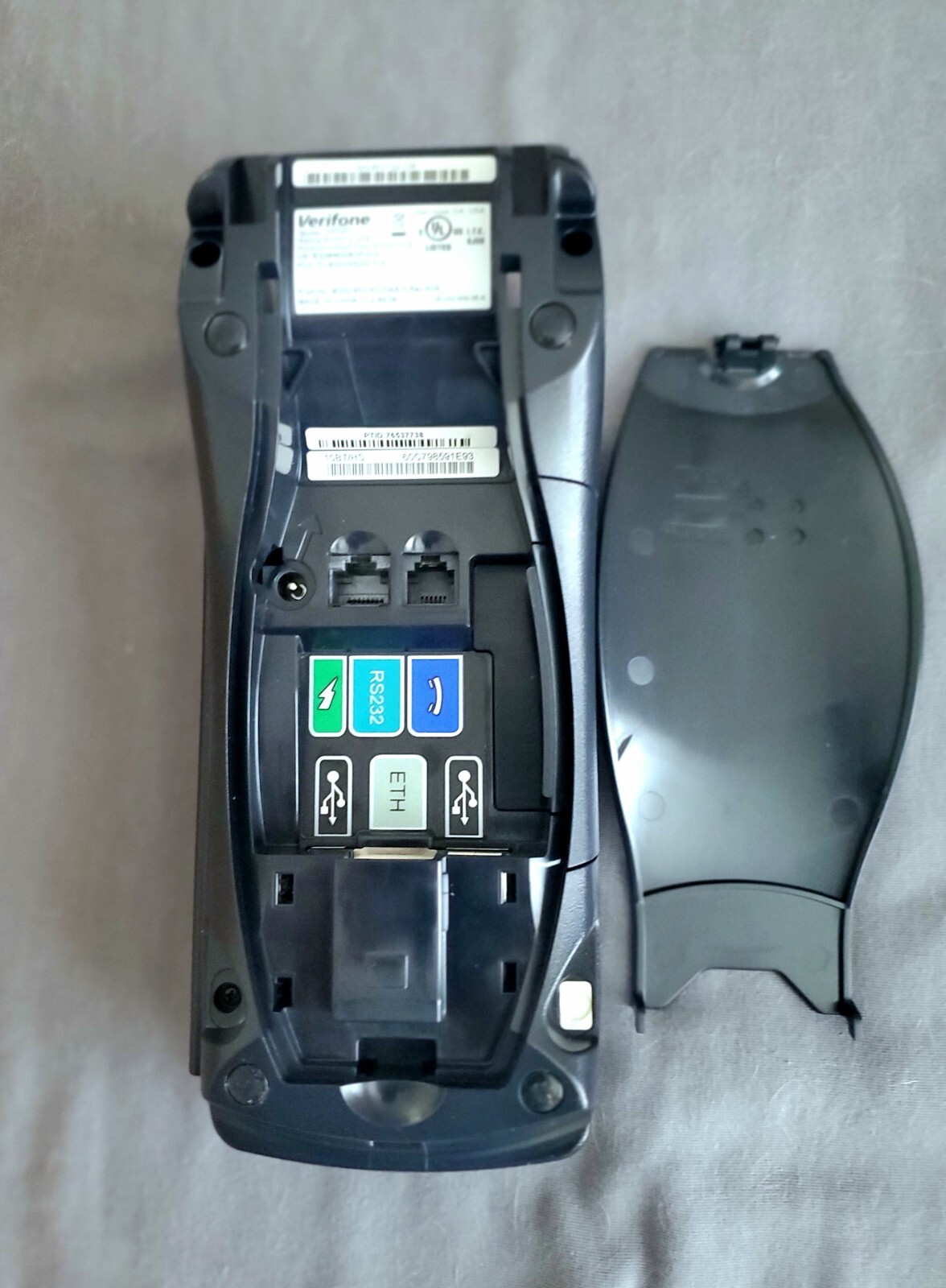 Verifone VX520 Credit Card Machine With Box and Papers Apple Pay and Tap Swipe
