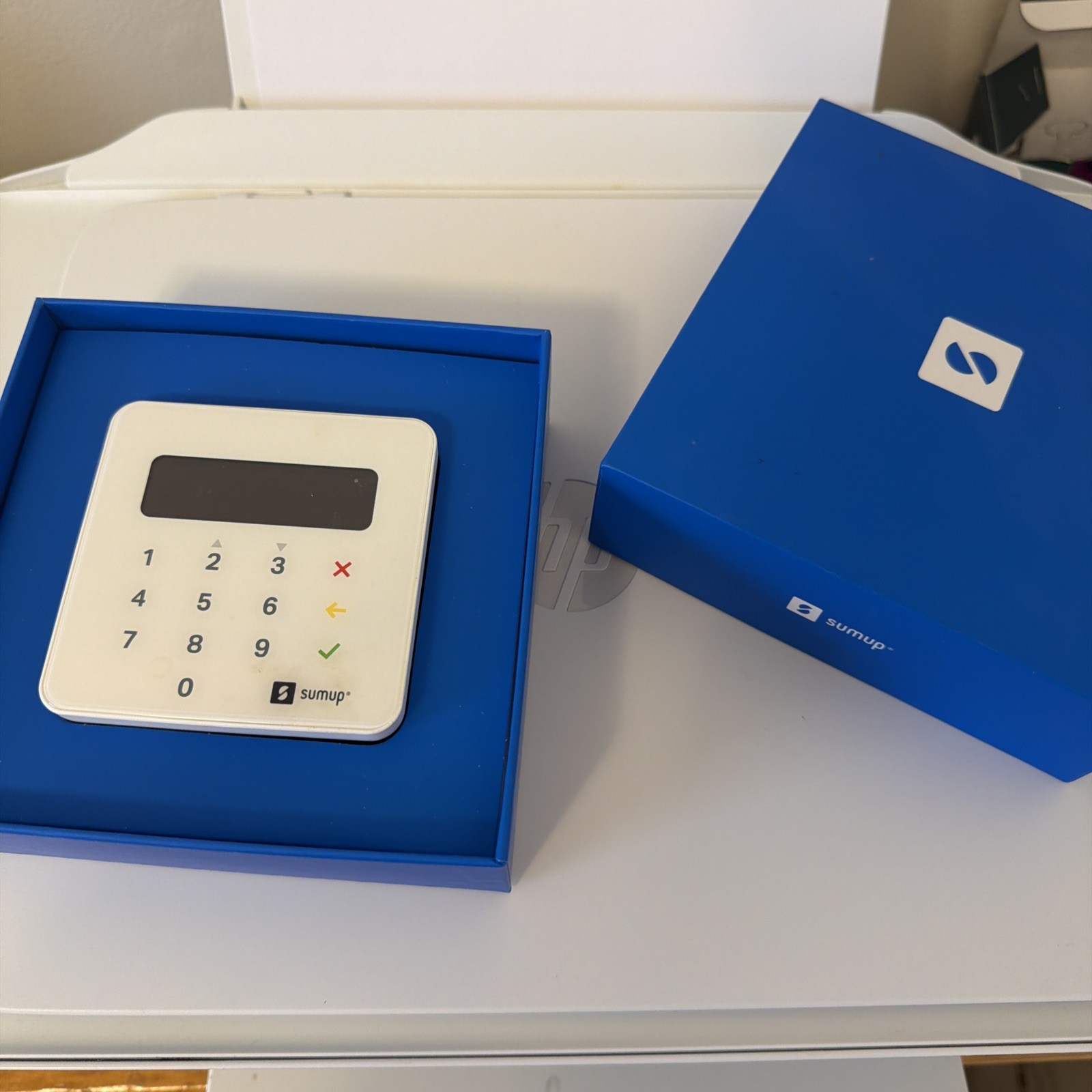 Sum Up Card Reader Bluetooth – NFC RFID Credit Card Reader for Smartphone