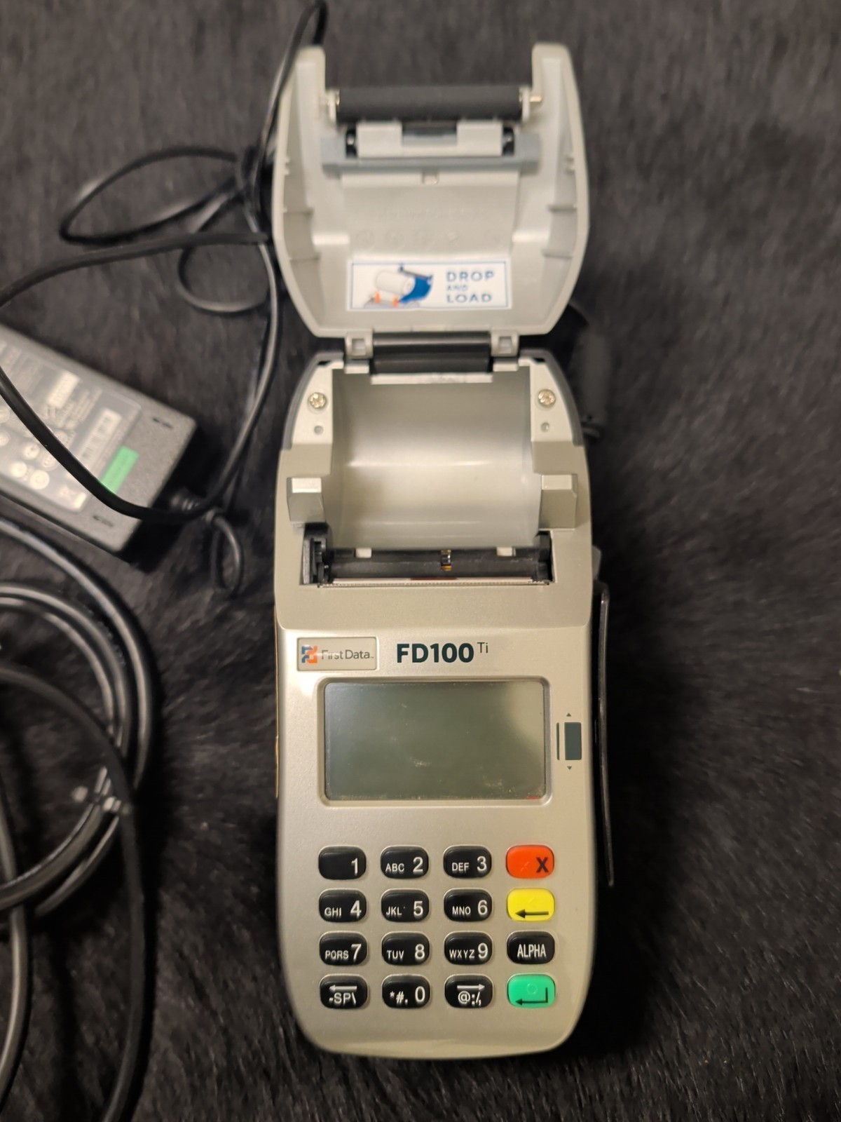 First Data FD100 Ti Credit Card Terminal, Credit Card Machine, Preowned, clean