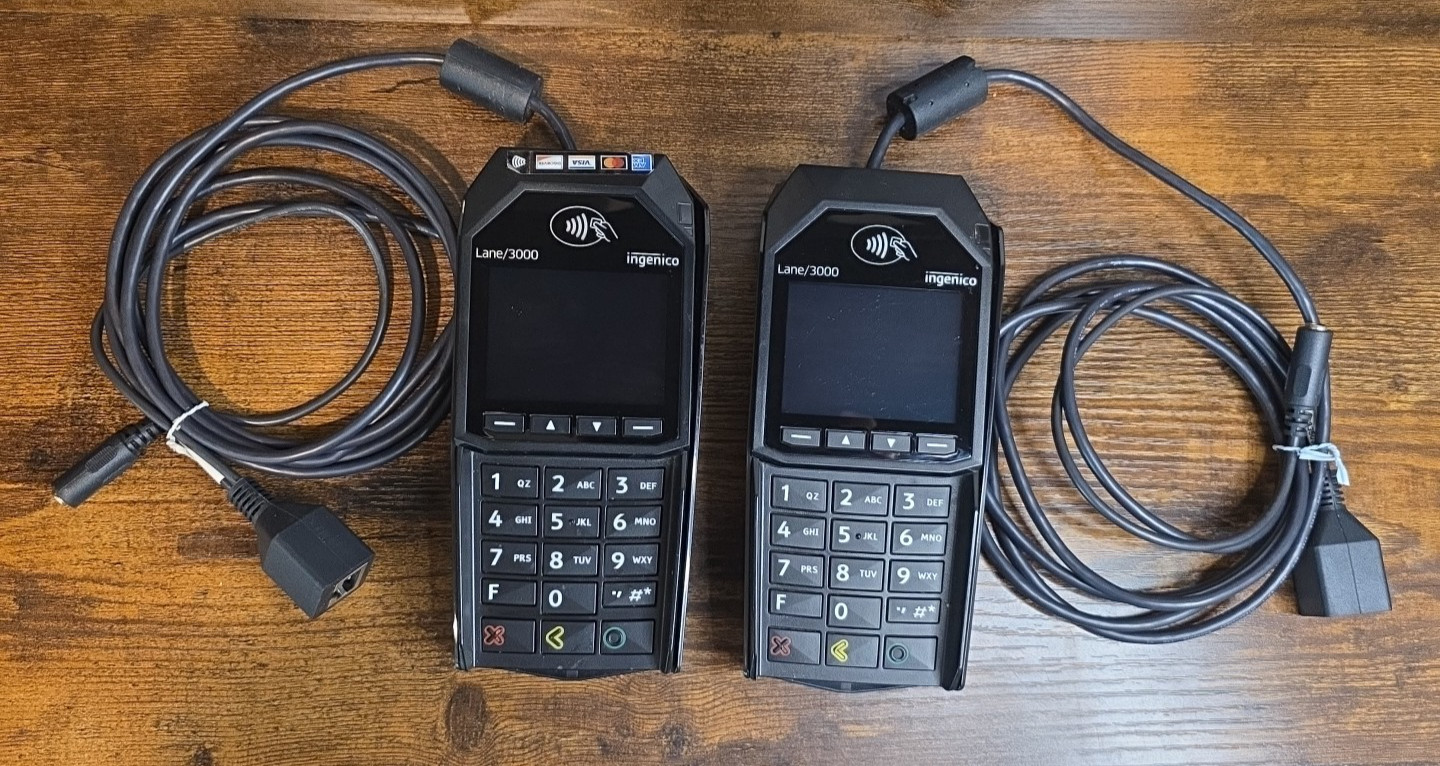 Ingenico Lane/3000 Credit Card Reader, MRN30310702A, w/ connection cable AS IS
