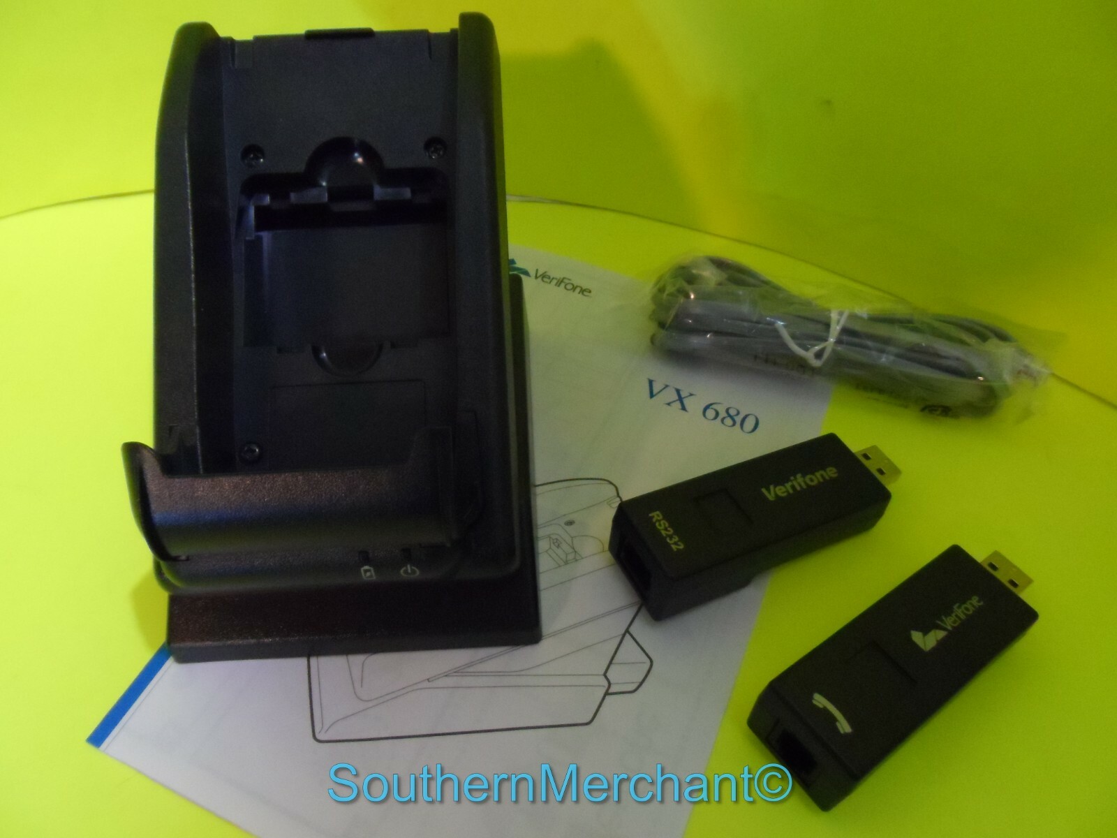 VX680 Full Featured Base M268-U32-00-WWA DIAL RSR232 DONGLES