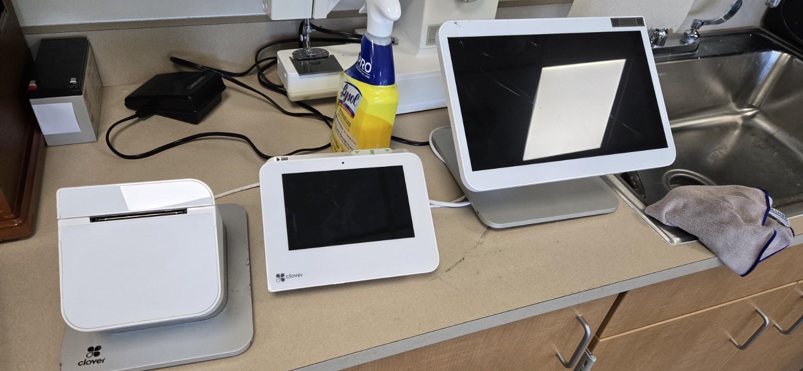 Clover Station Pro POS S503 Cracked Screen, no PSU, Tested and Functional