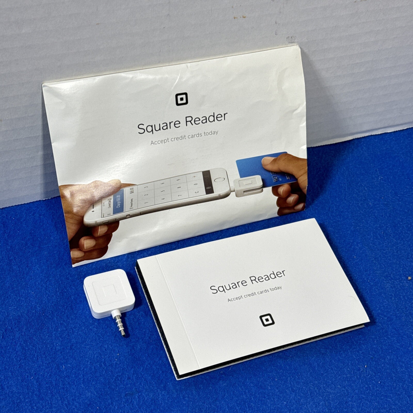 Square A-PKG-0223-04 Credit Debit Card Reader White for Apple iPhone New