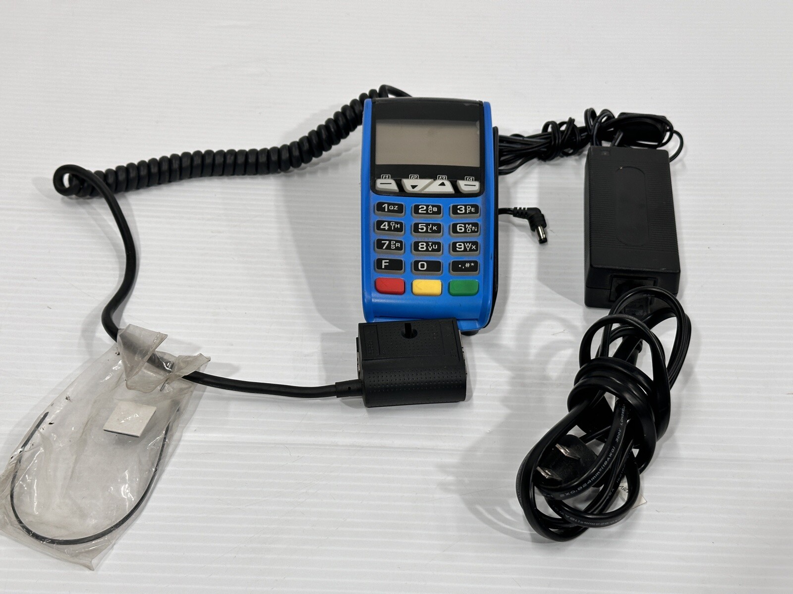 Ingenico iCT220 Credit Card Terminal And EMV Chip Reader w/Power Adapter