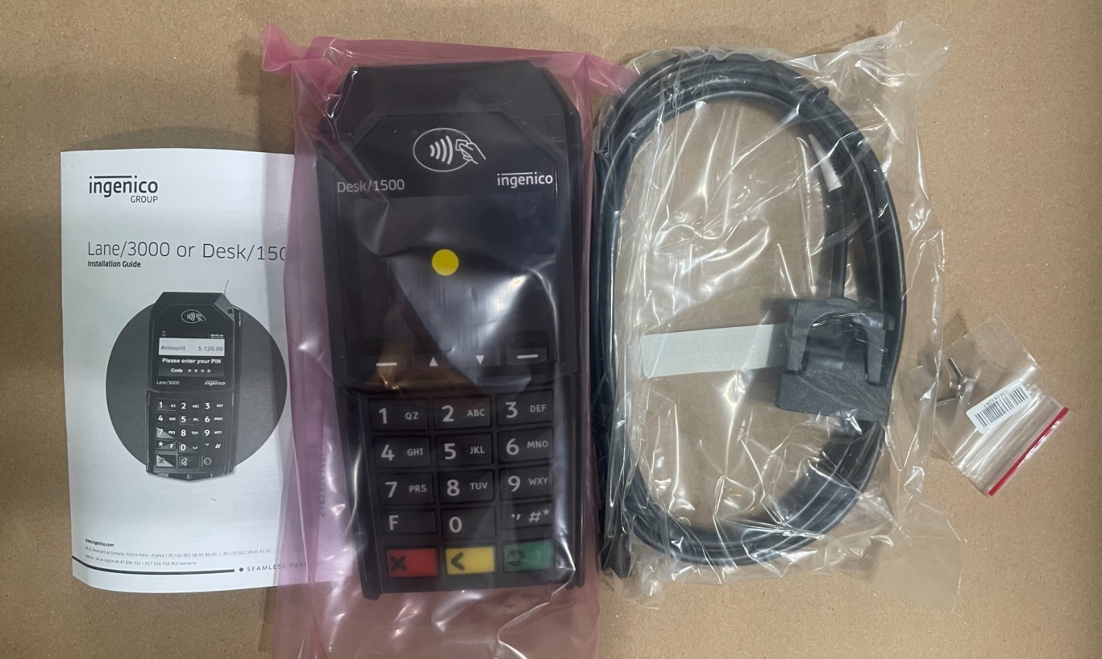 New Ingenico Desk 1500 Credit Card / Chip Reader DES150-USPHX01A