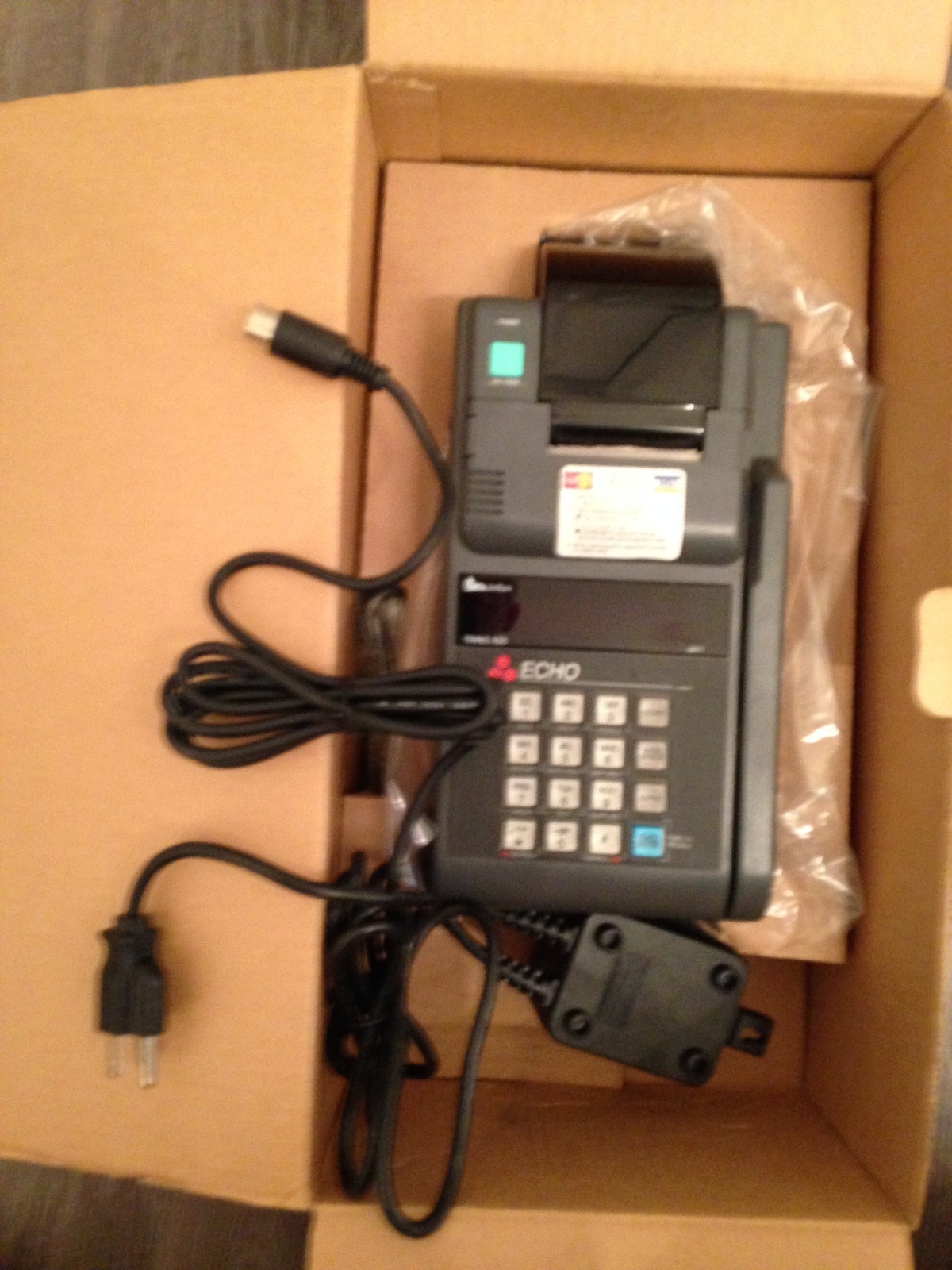 Verifone Tranz 420 Credit Card Teminal w/ Power Adaptor – Used Twice